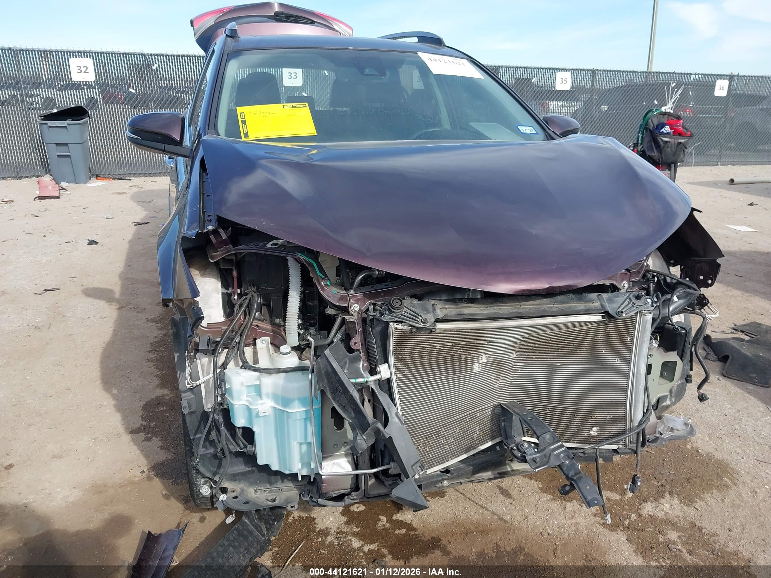 TOYOTA RAV4 image 6