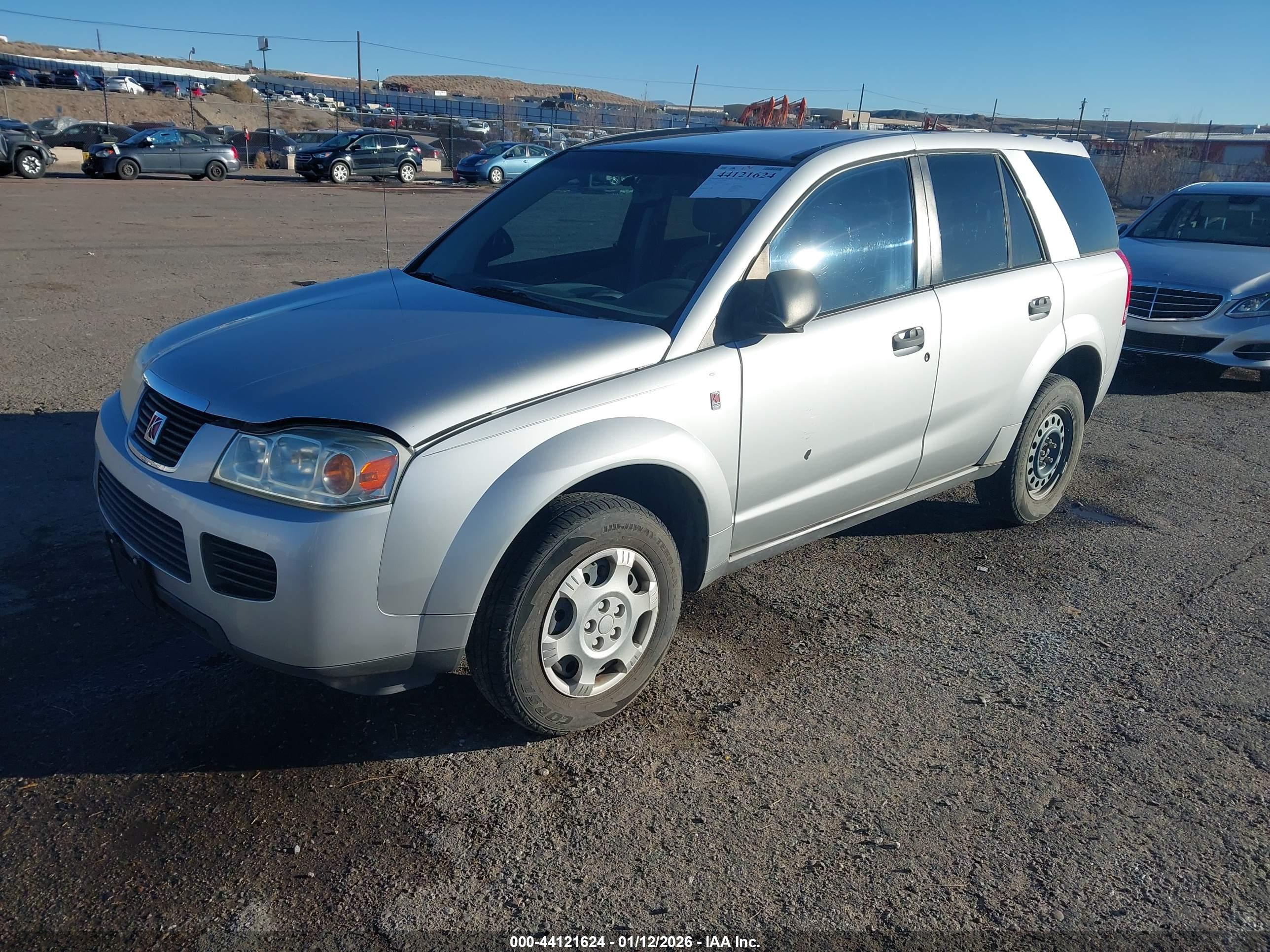 SATURN VUE image 2