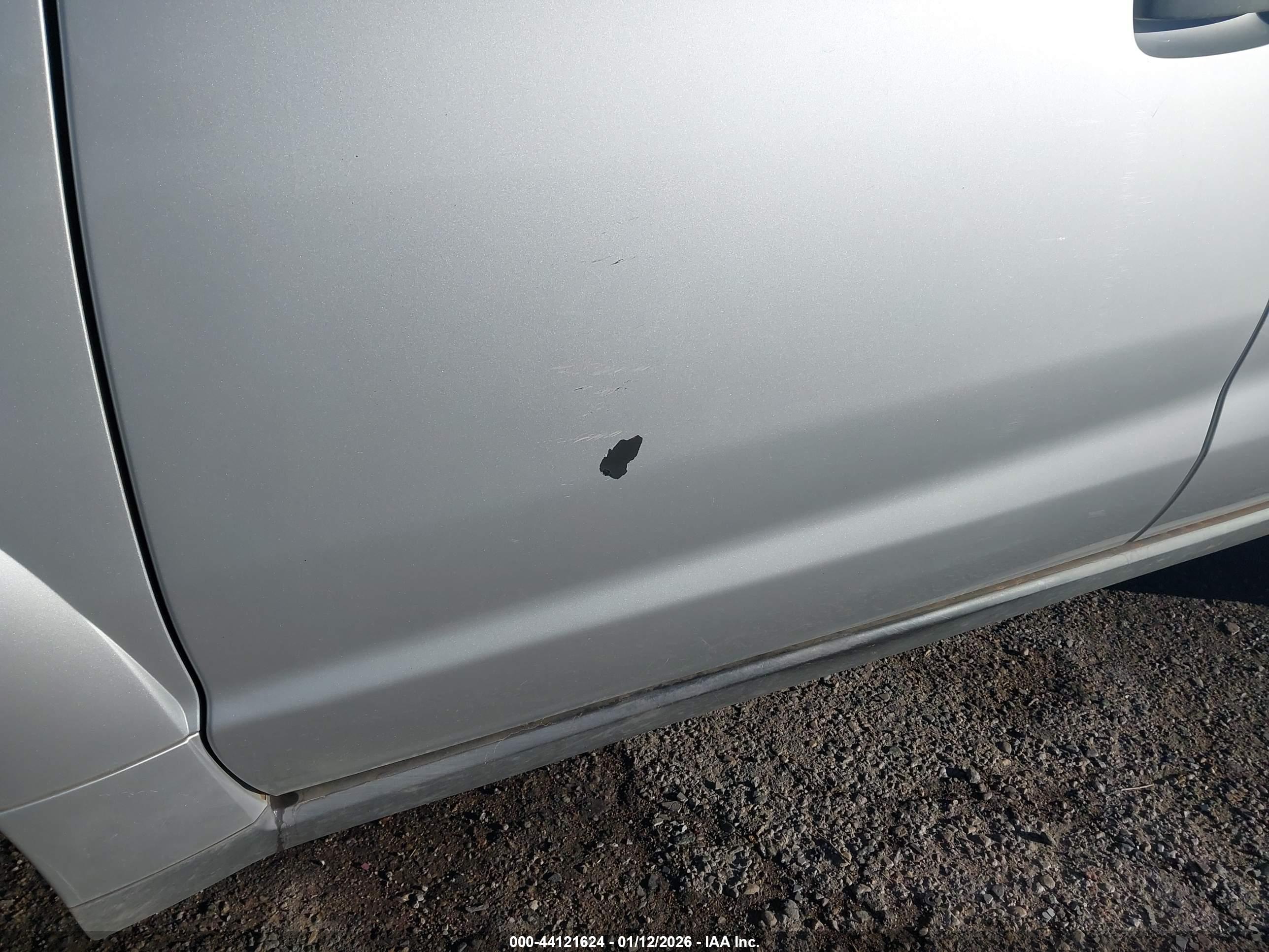 SATURN VUE image 6