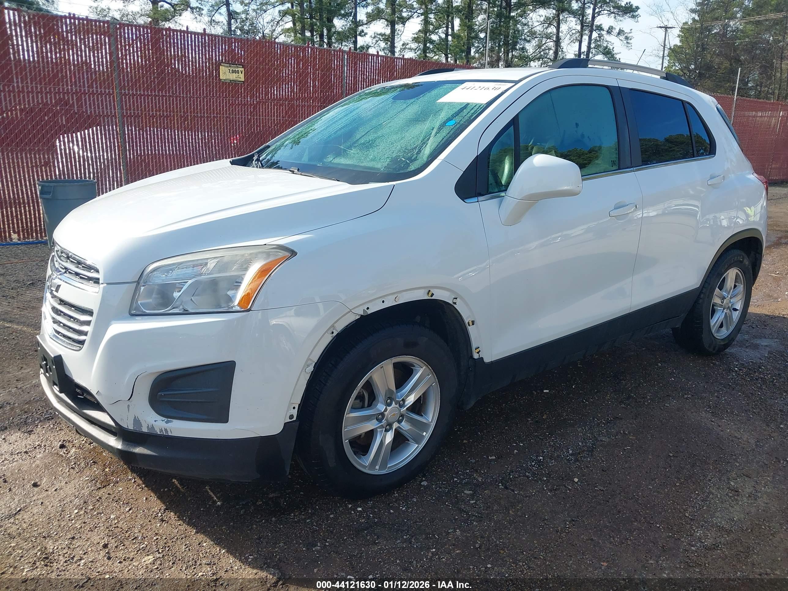CHEVROLET TRAX image 2