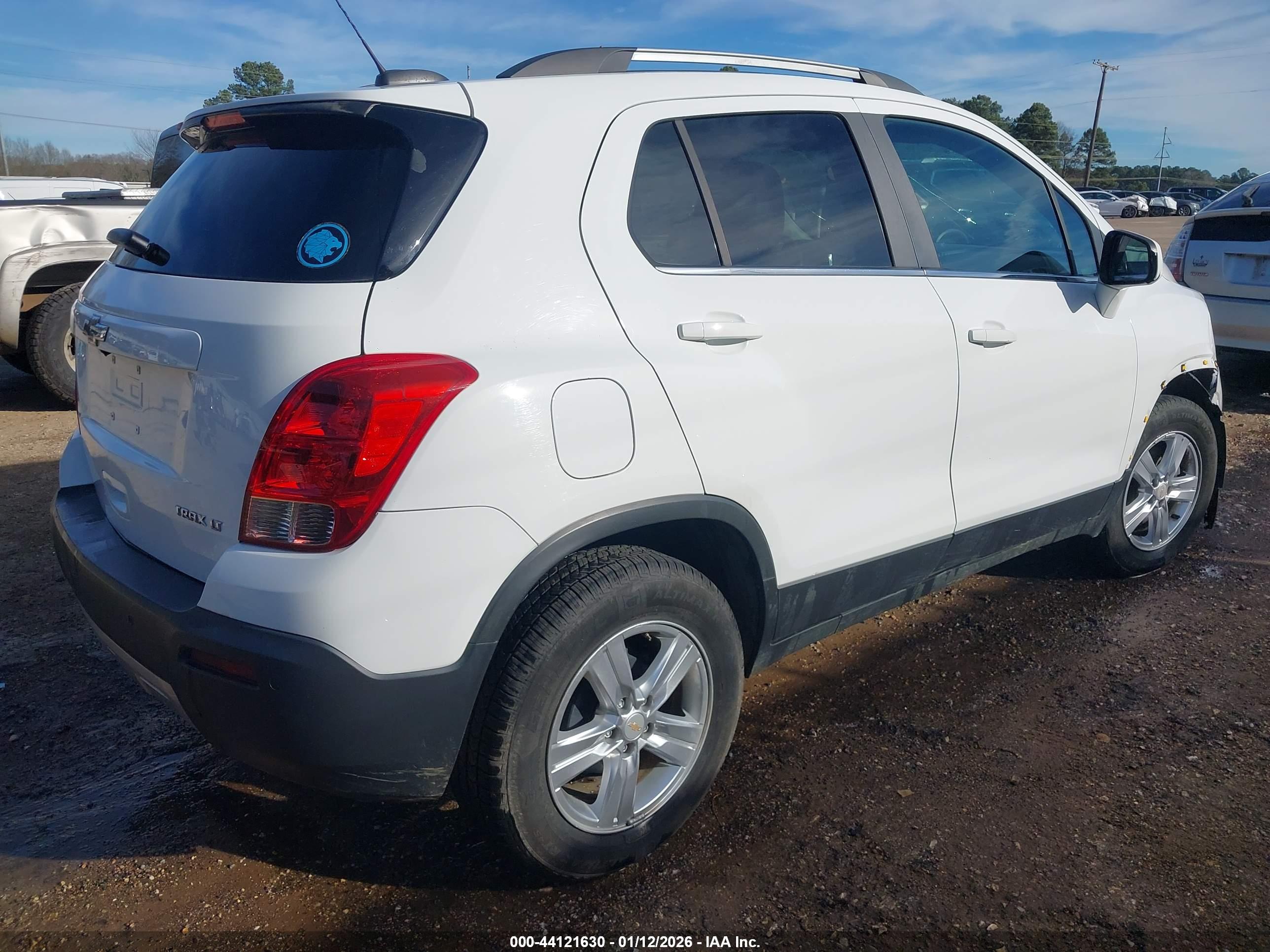 CHEVROLET TRAX image 4
