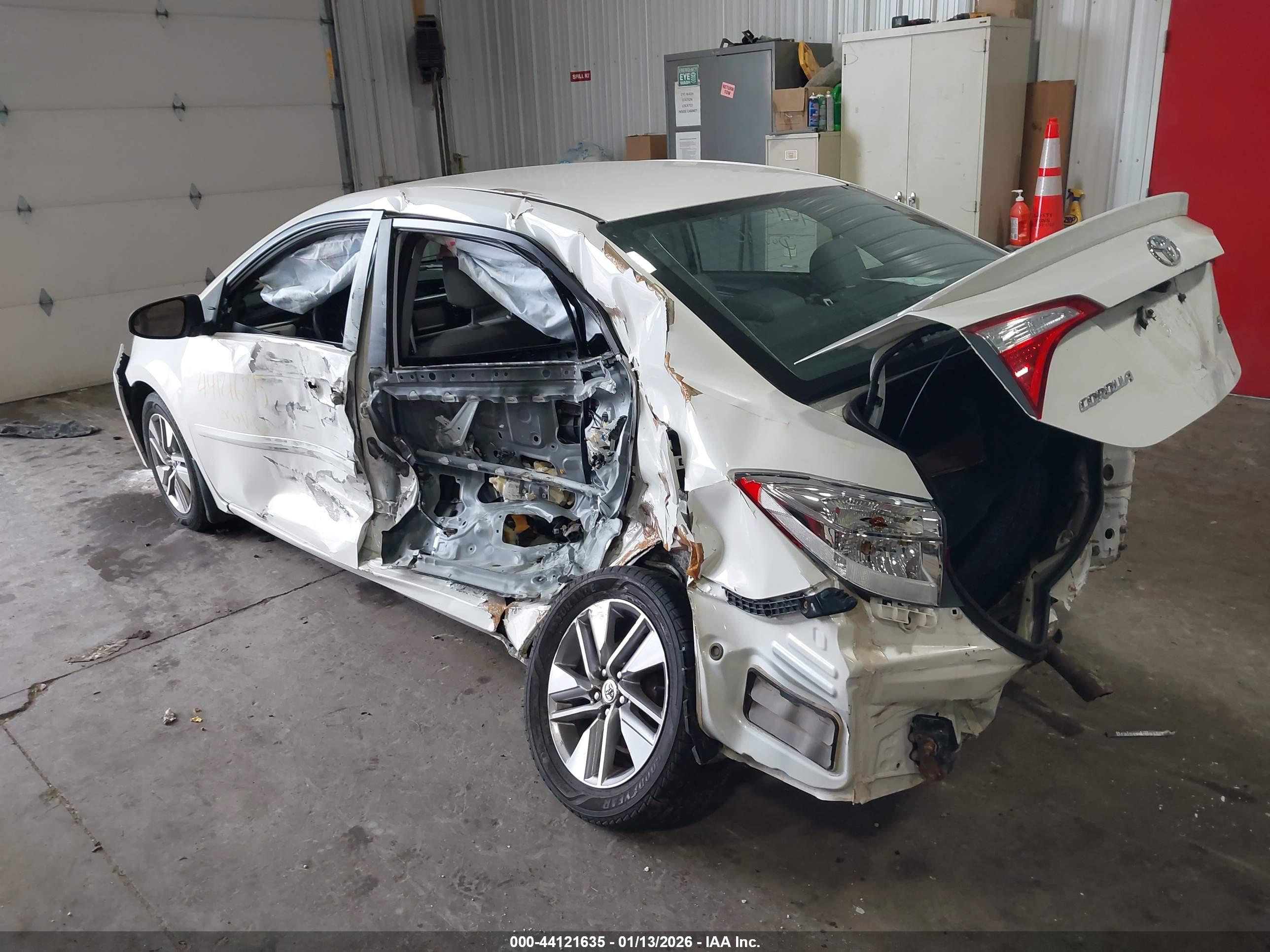 TOYOTA COROLLA image 3