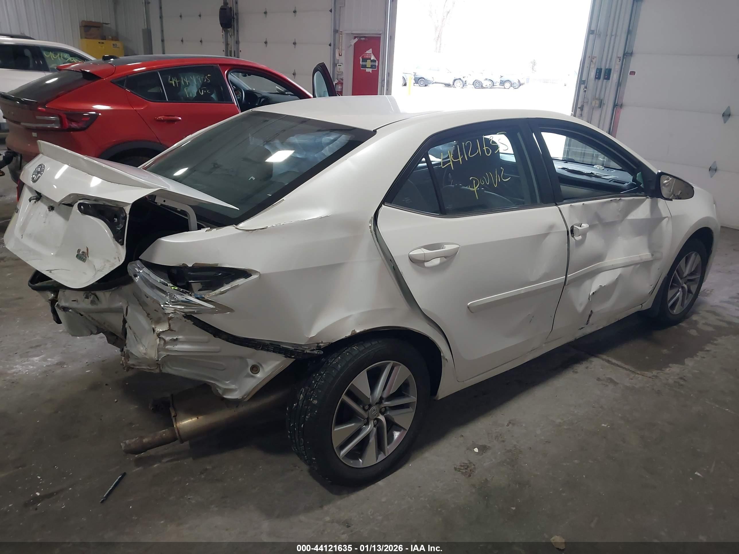 TOYOTA COROLLA image 4