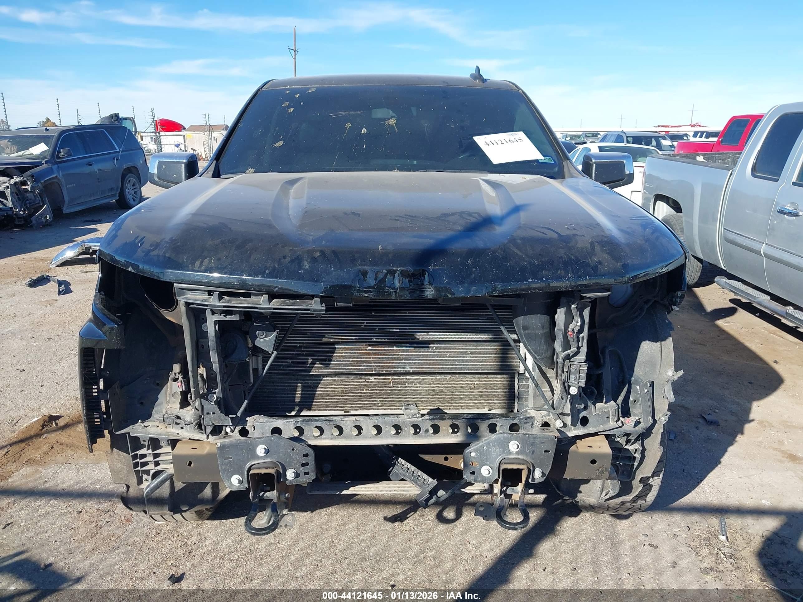 CHEVROLET SILVERADO image 6