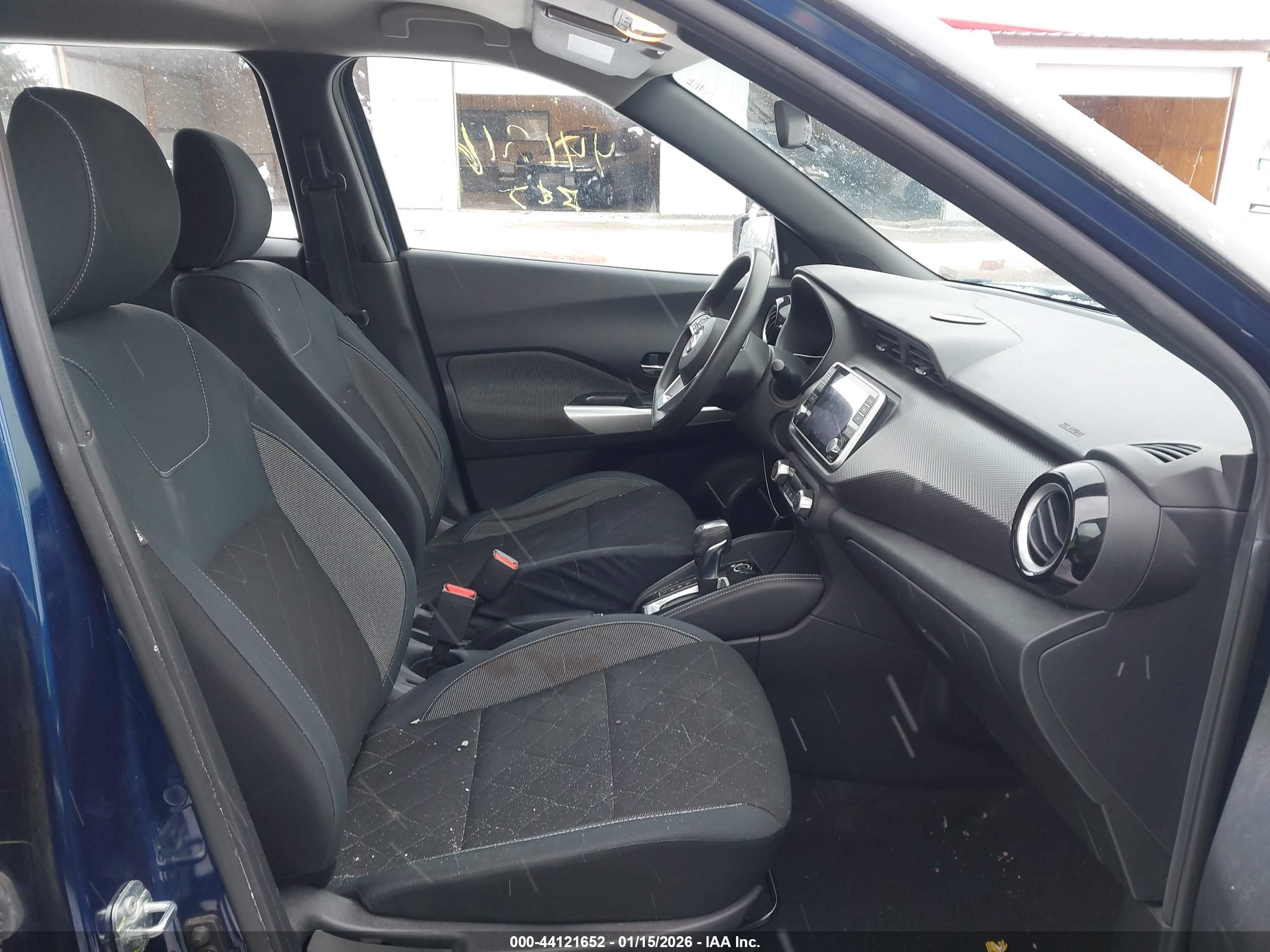 NISSAN KICKS image 5