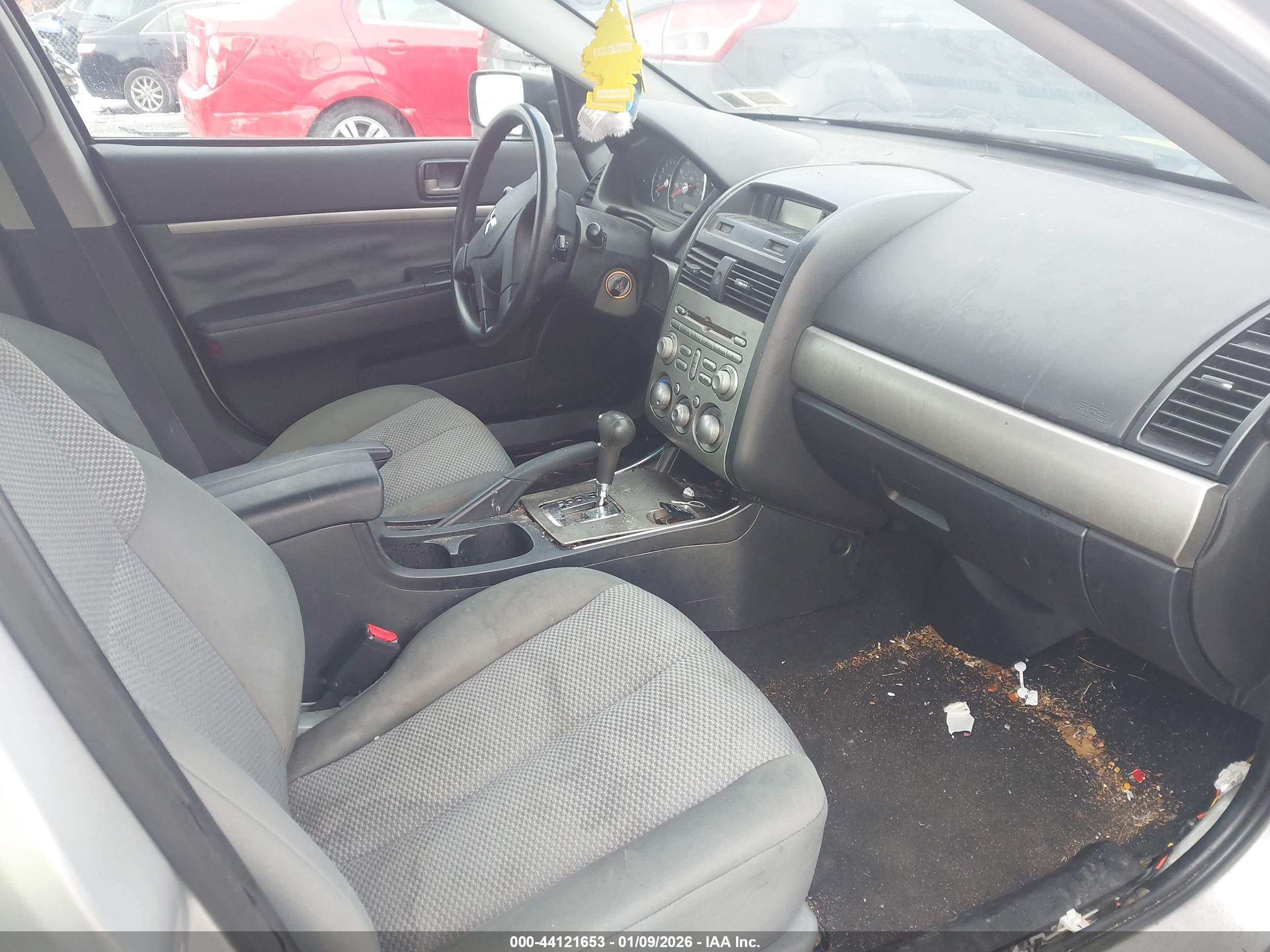 MITSUBISHI GALANT image 5