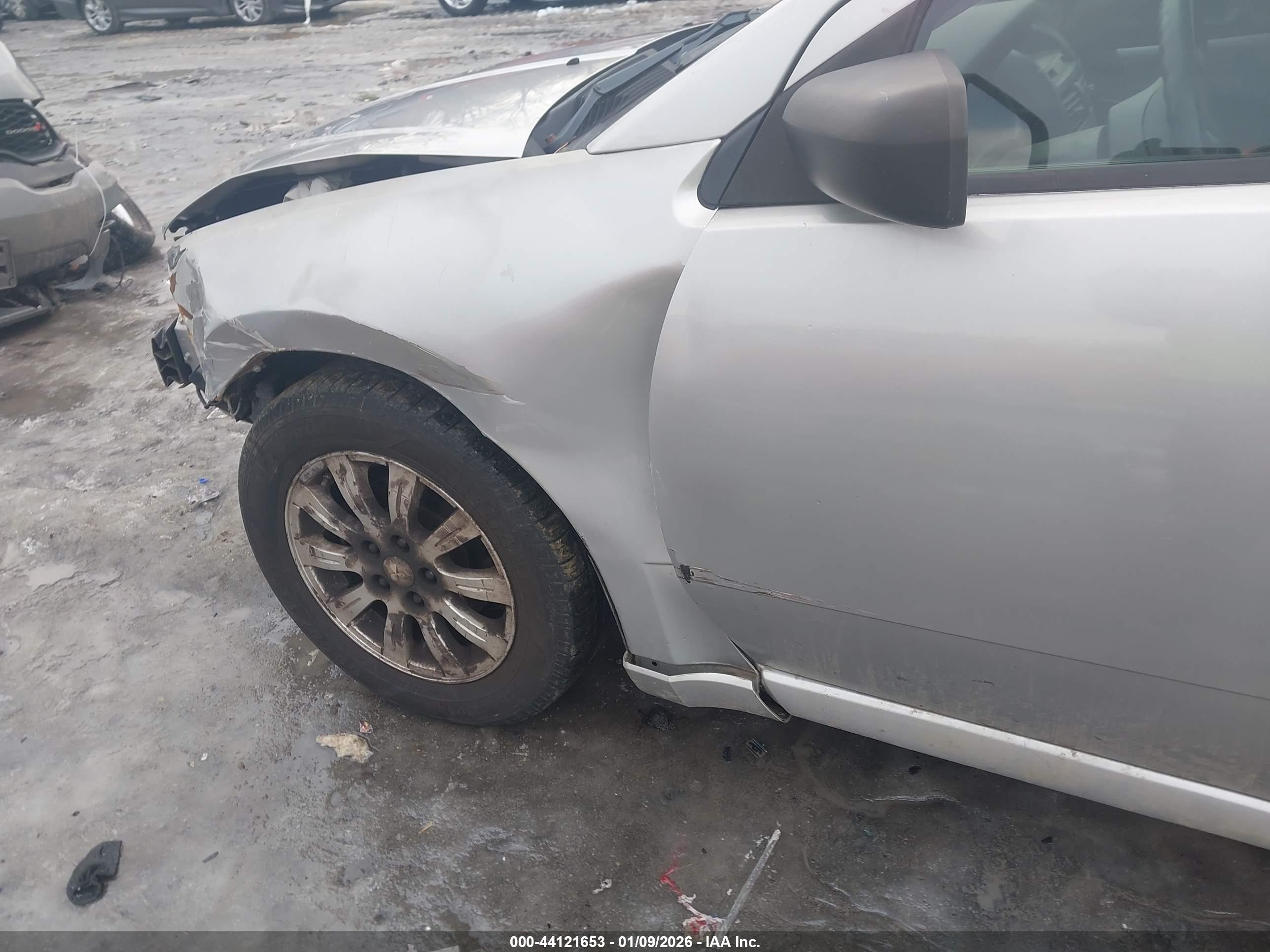 MITSUBISHI GALANT image 6