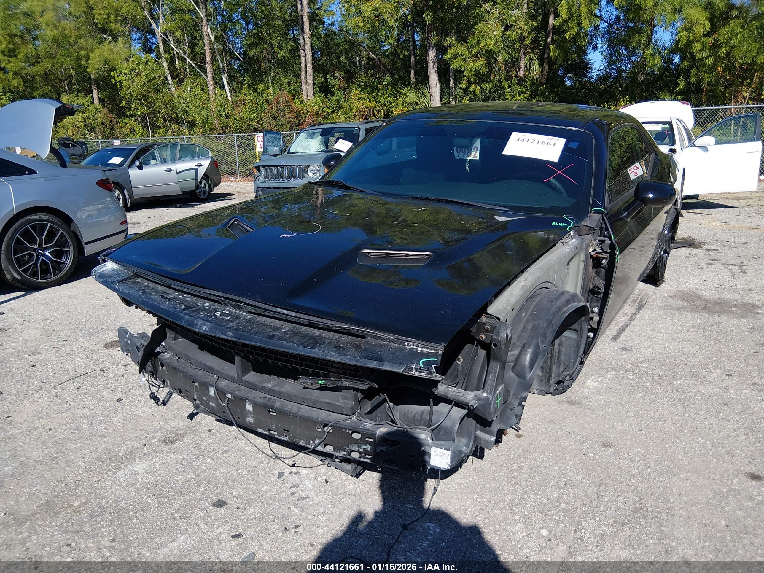 DODGE CHALLENGER image 6