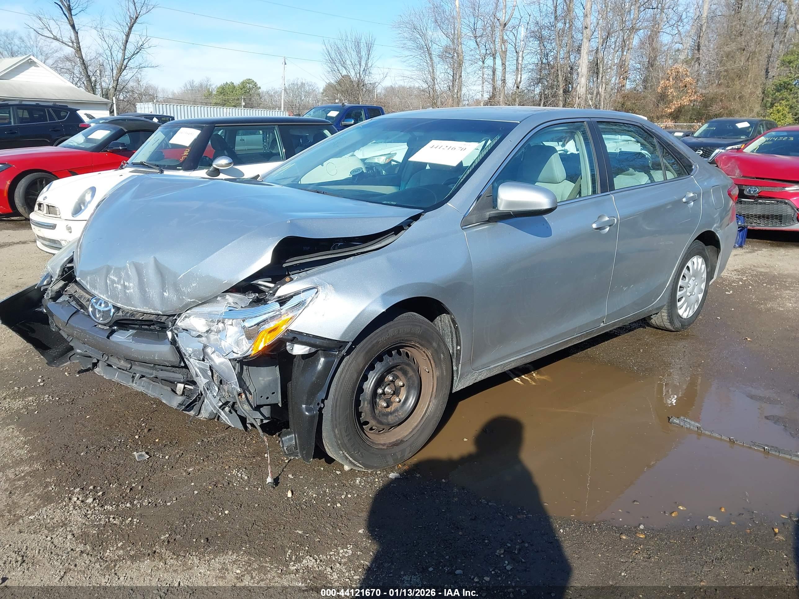 TOYOTA CAMRY image 2