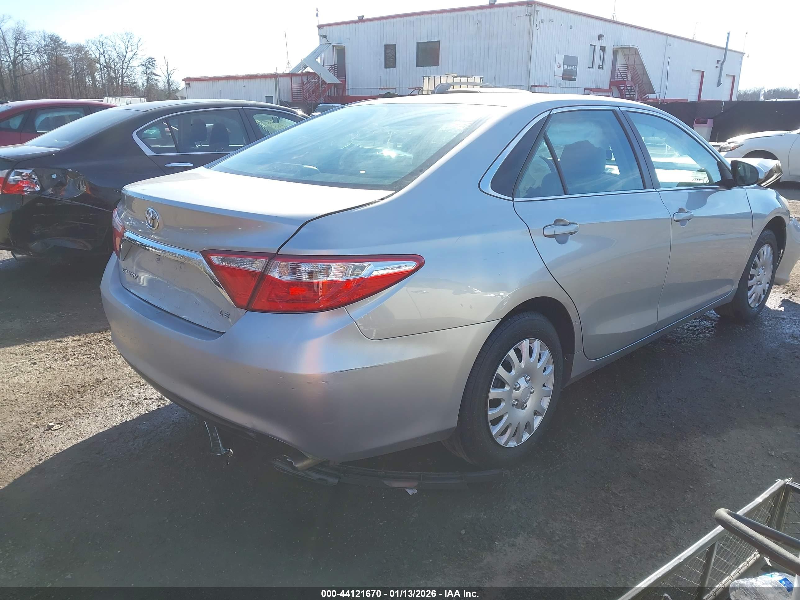 TOYOTA CAMRY image 4