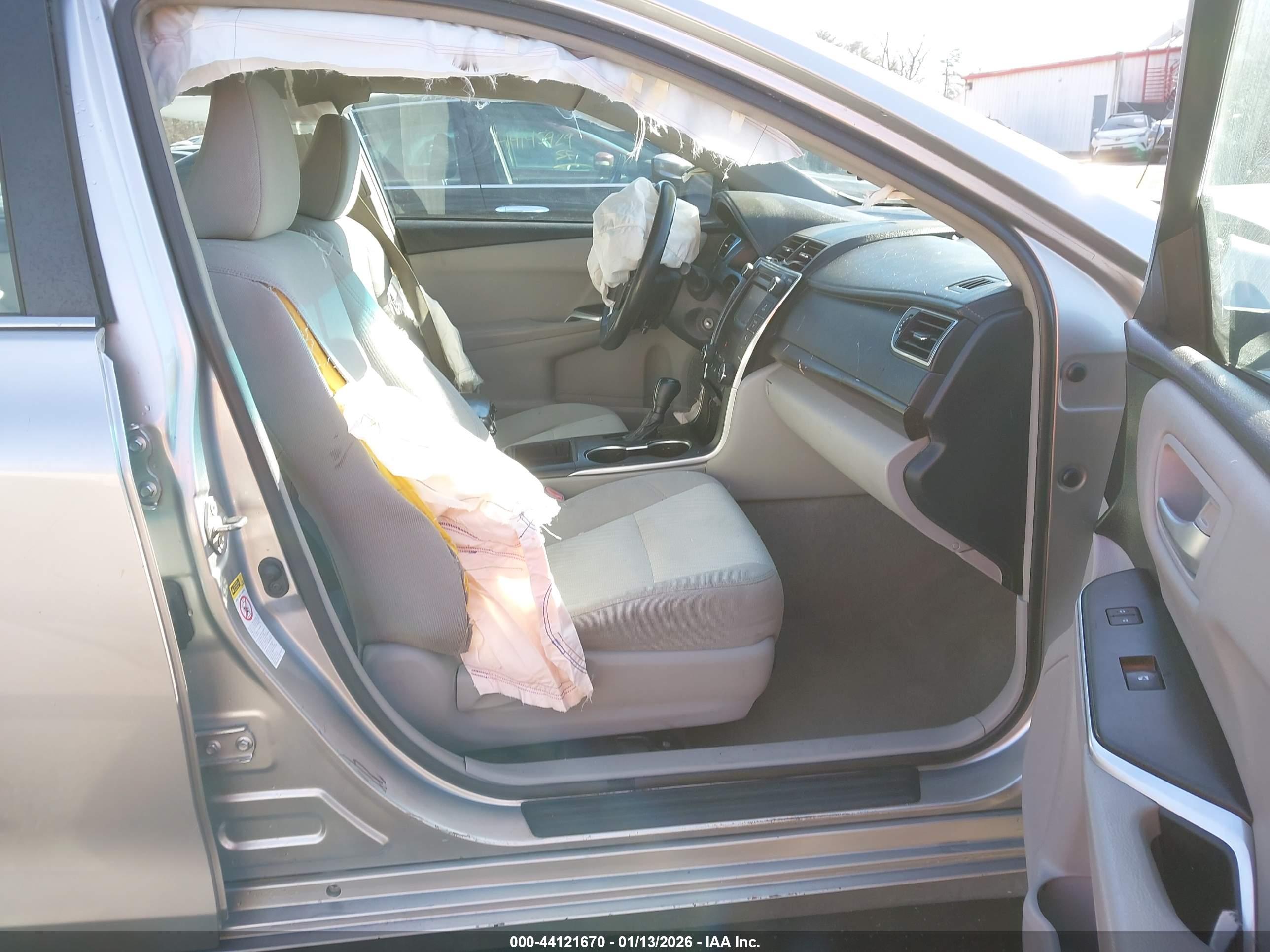 TOYOTA CAMRY image 5