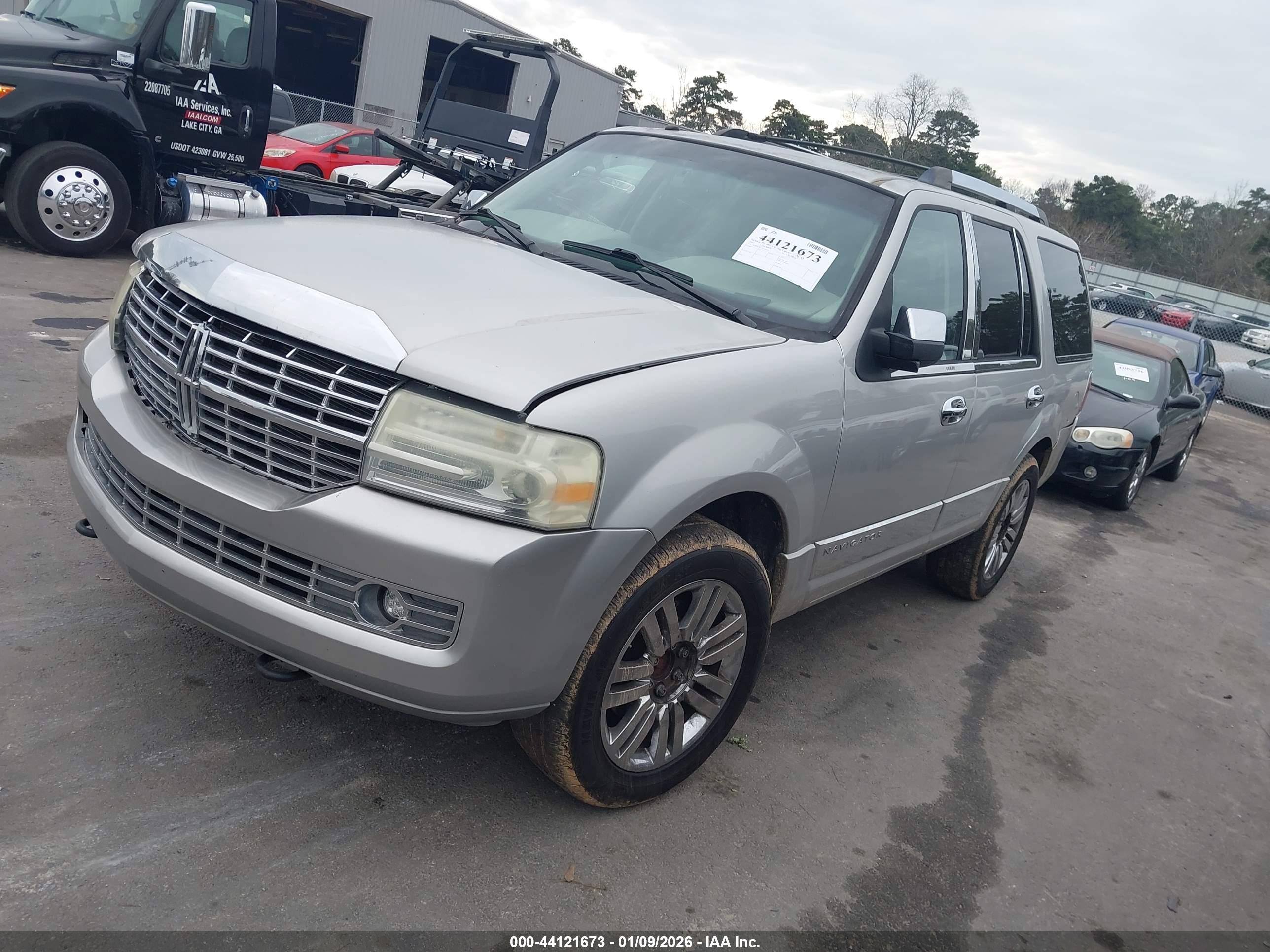 LINCOLN NAVIGATOR image 2