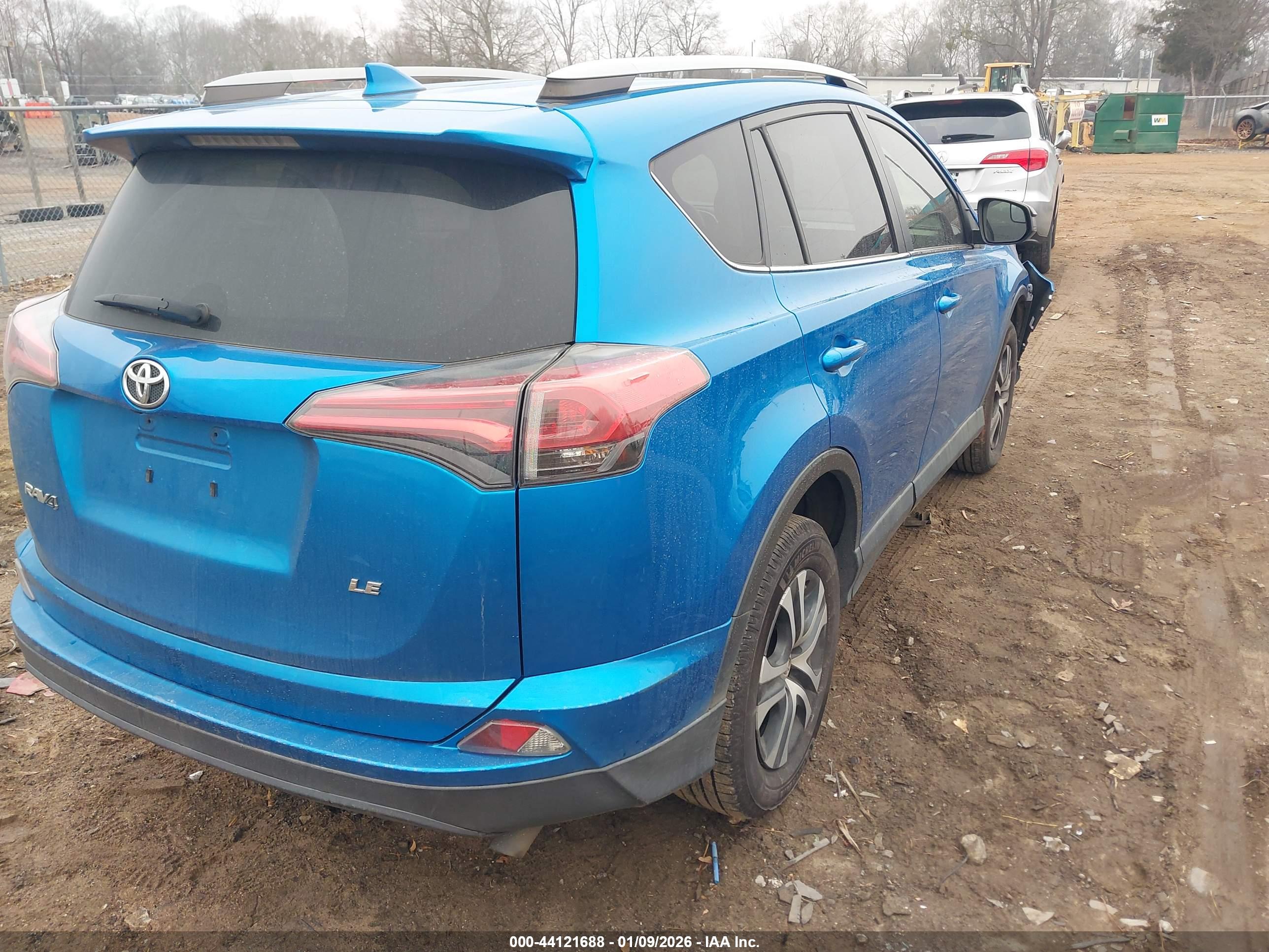 TOYOTA RAV4 image 4