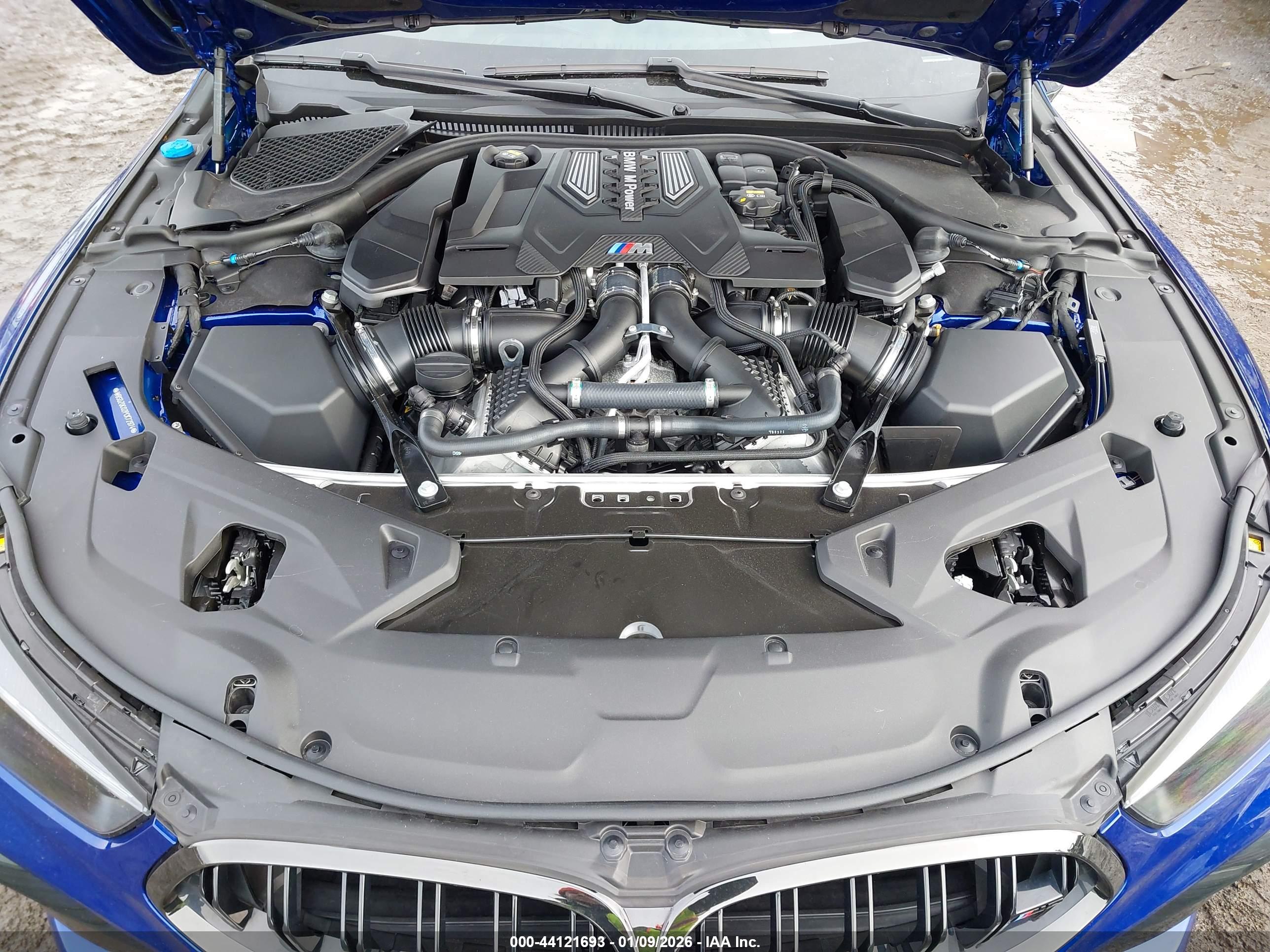 BMW M8 image 10