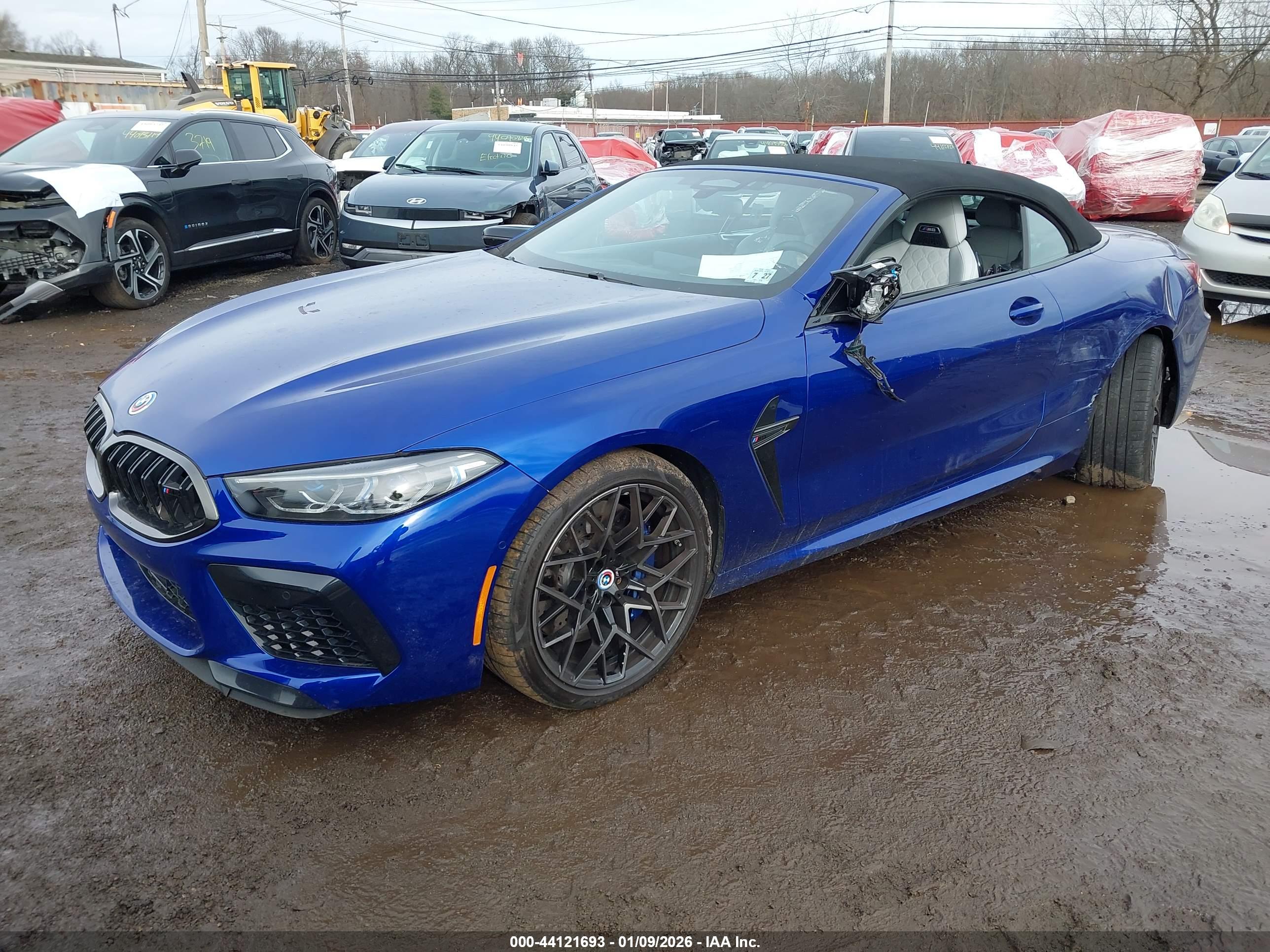 BMW M8 image 2