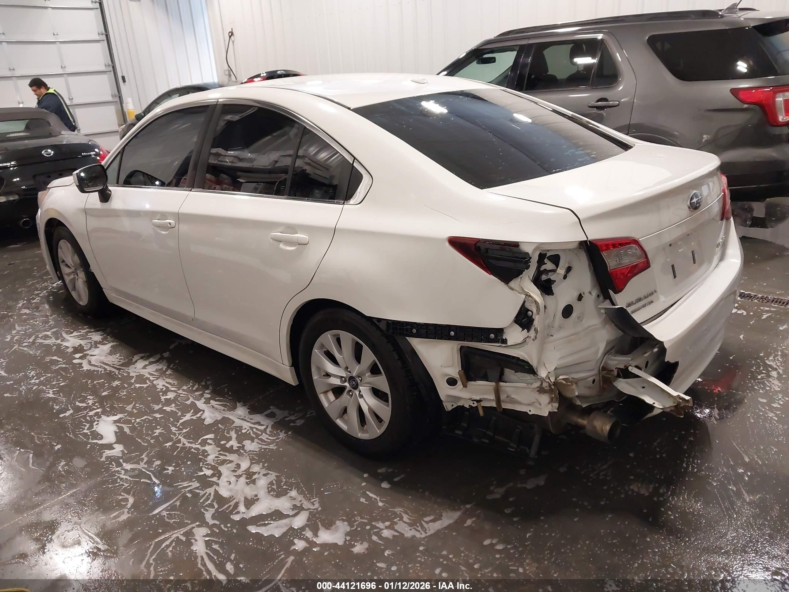SUBARU LEGACY image 3