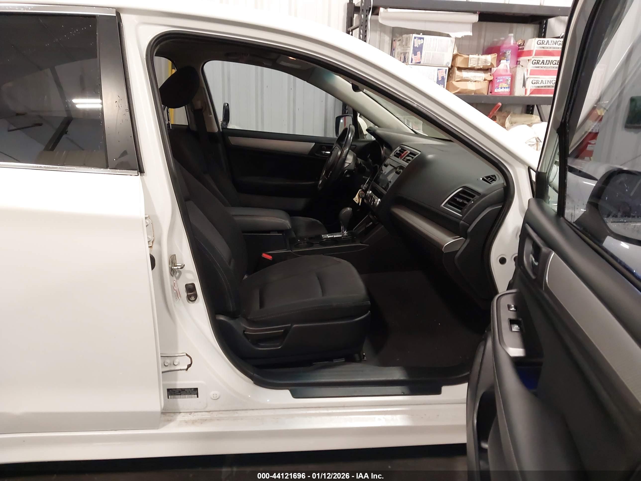 SUBARU LEGACY image 5