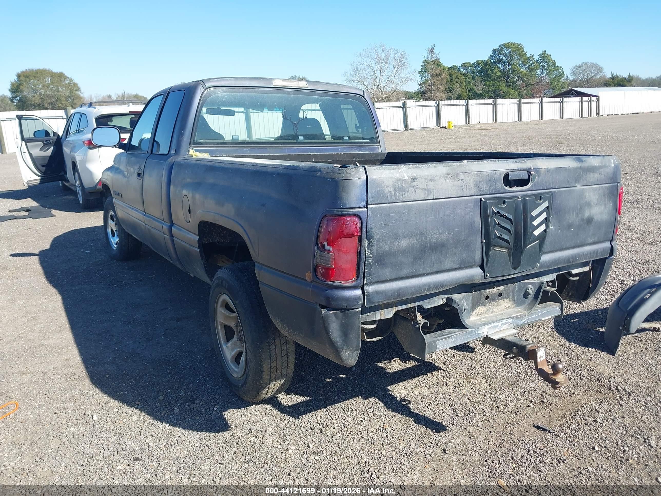 DODGE RAM image 3