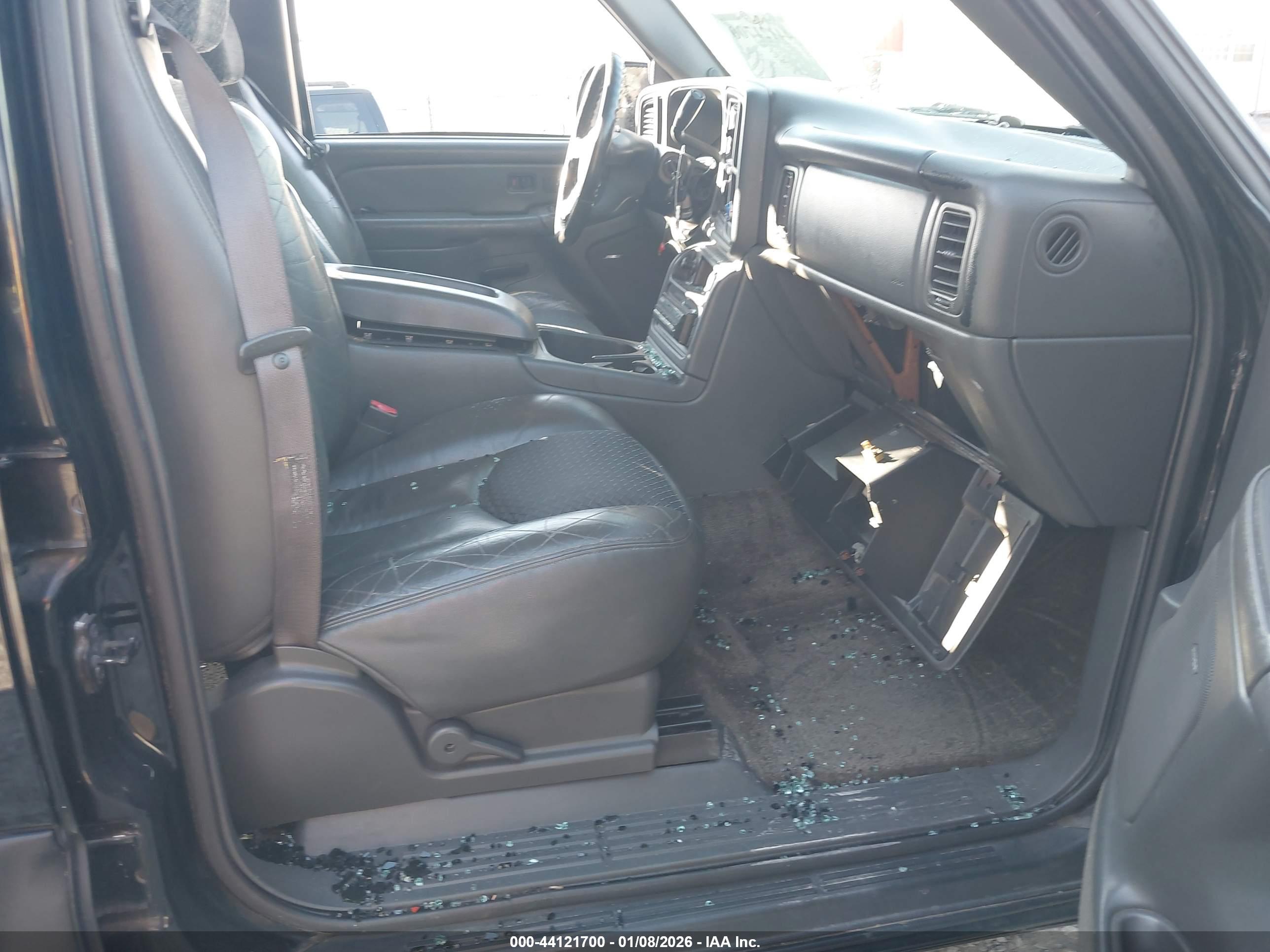 CHEVROLET AVALANCHE image 5