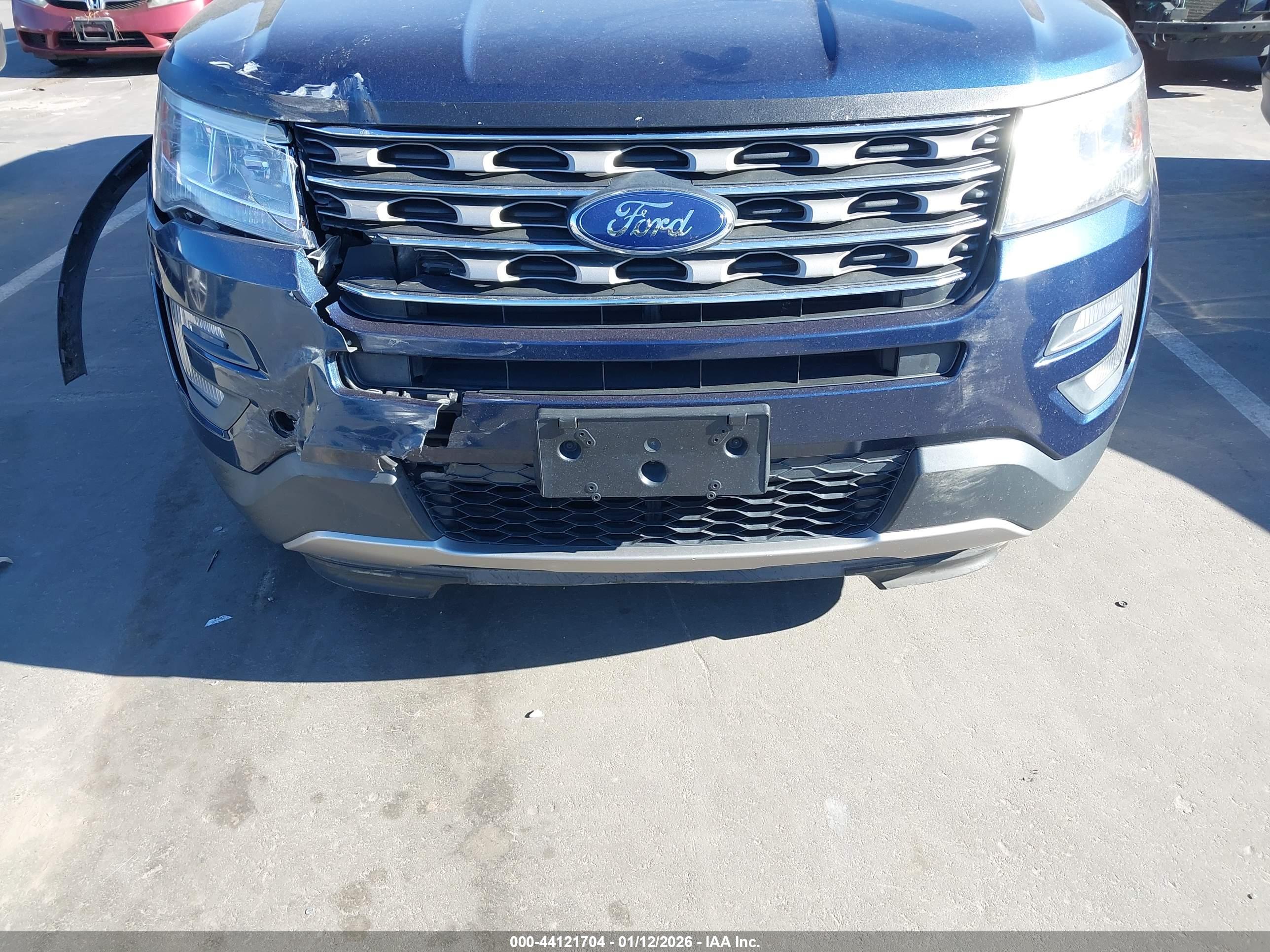 FORD EXPLORER image 6