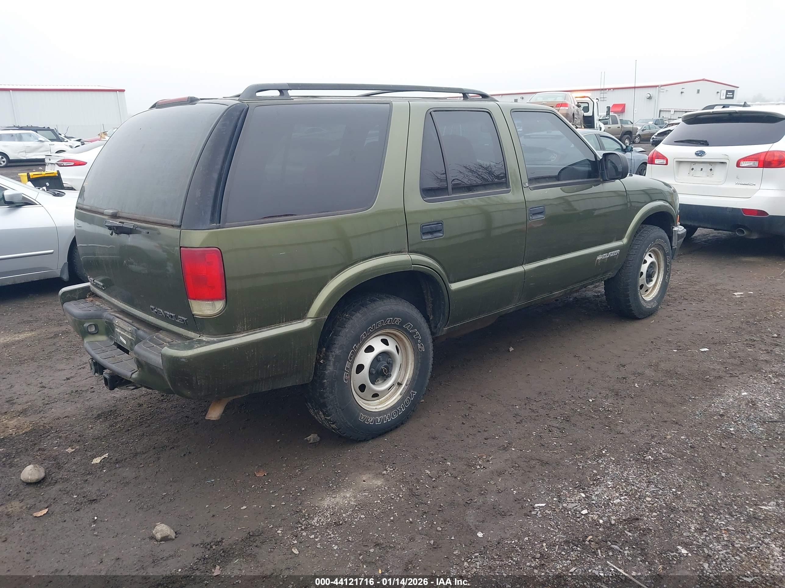 CHEVROLET BLAZER image 4