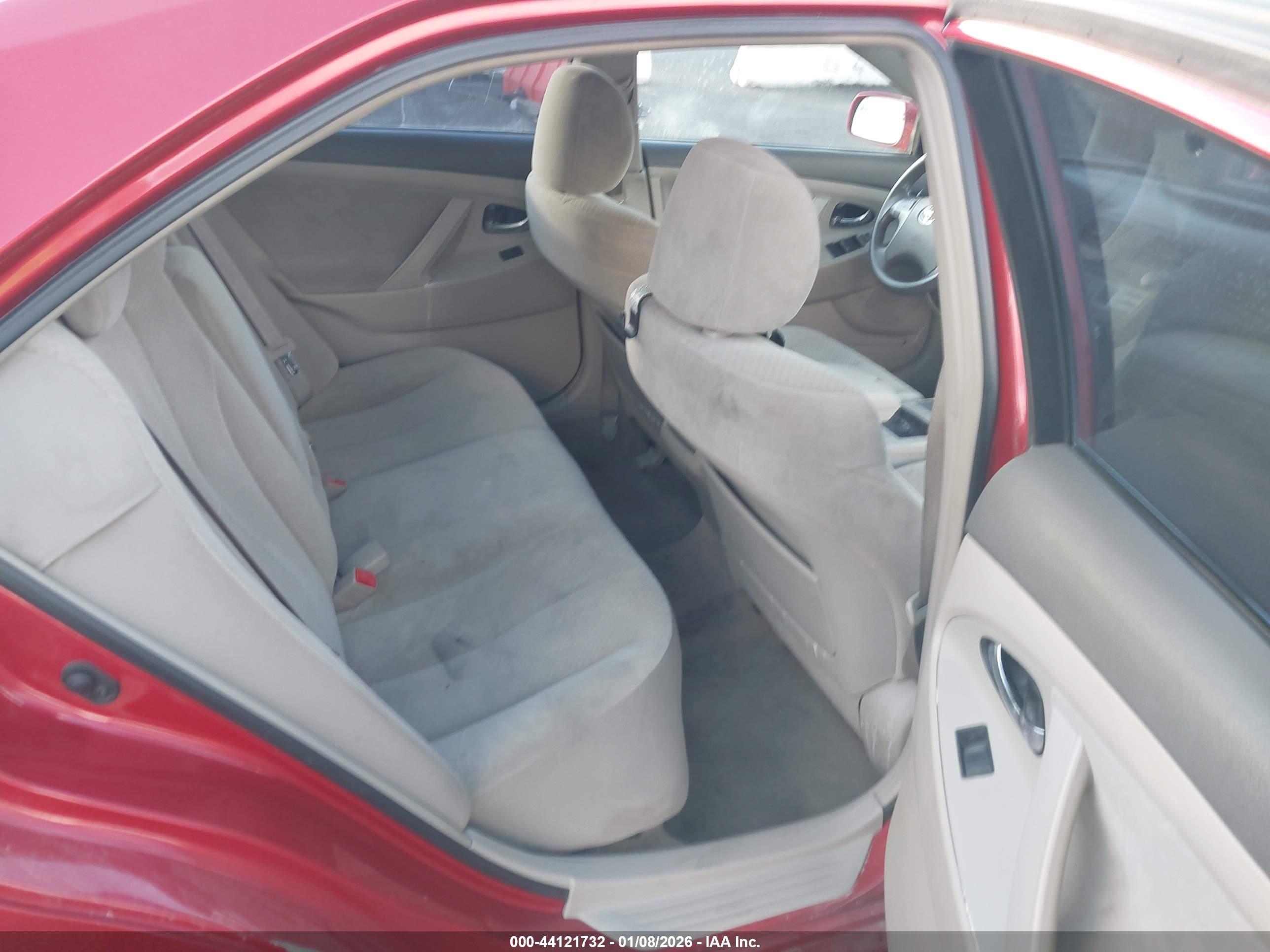 TOYOTA CAMRY image 8