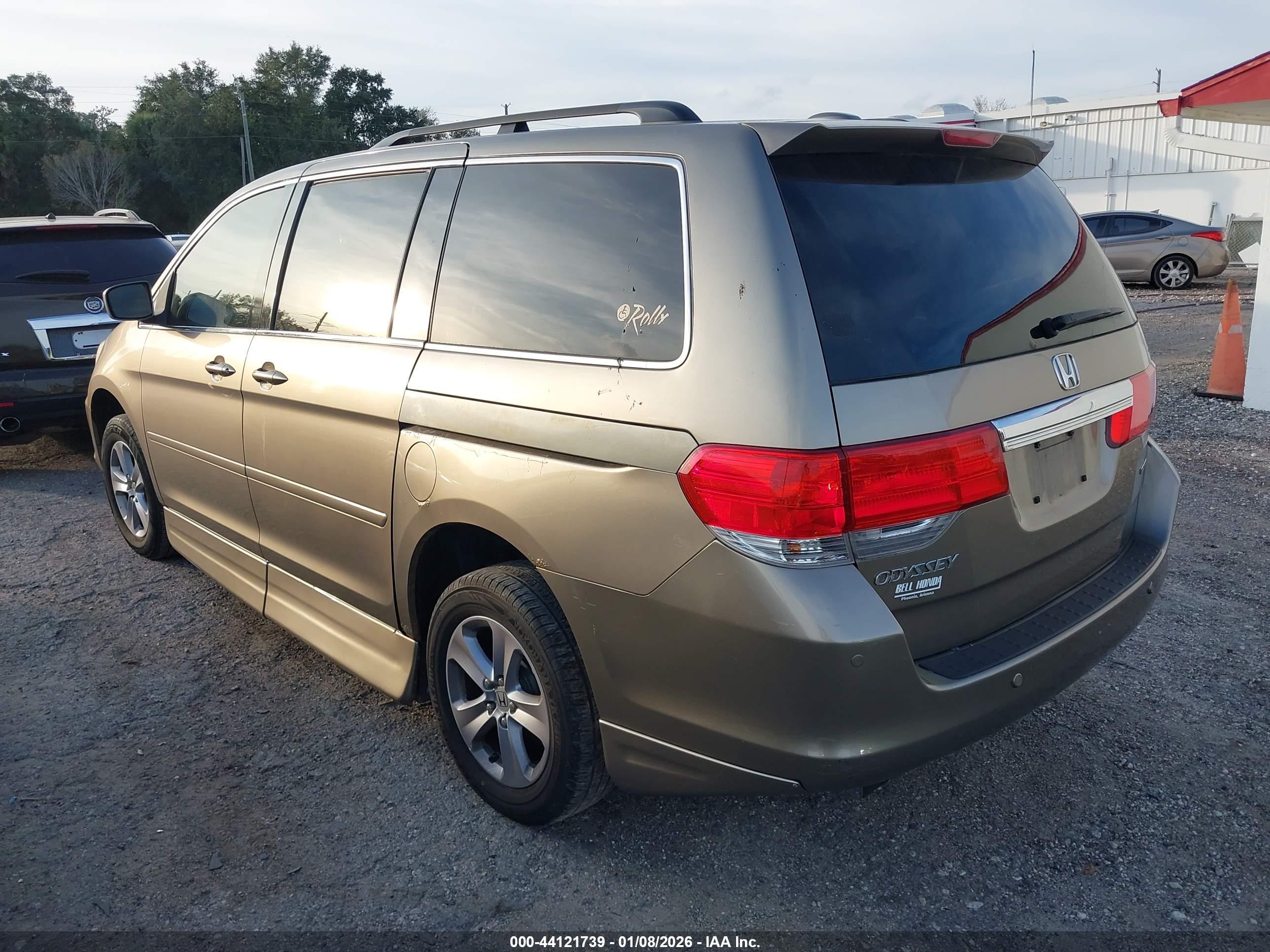 HONDA ODYSSEY image 3