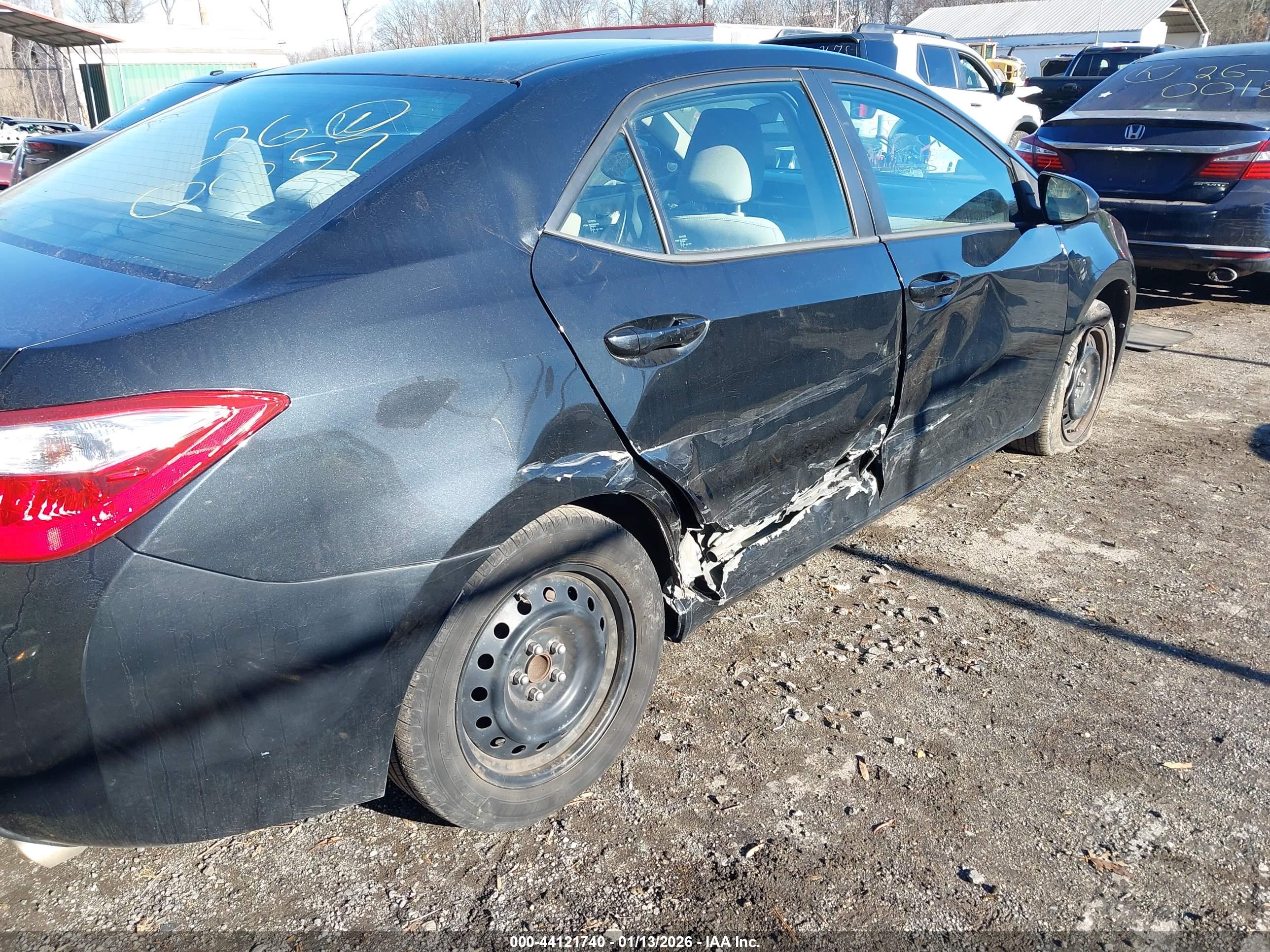 TOYOTA COROLLA image 6