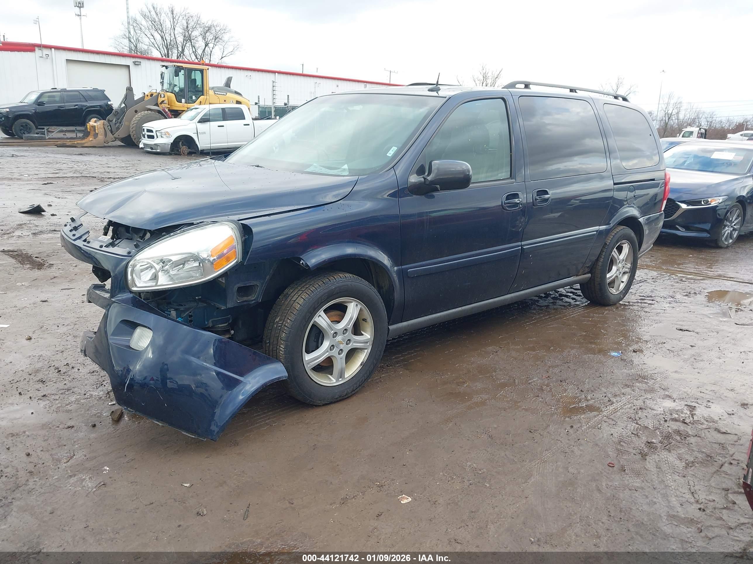 CHEVROLET UPLANDER image 2