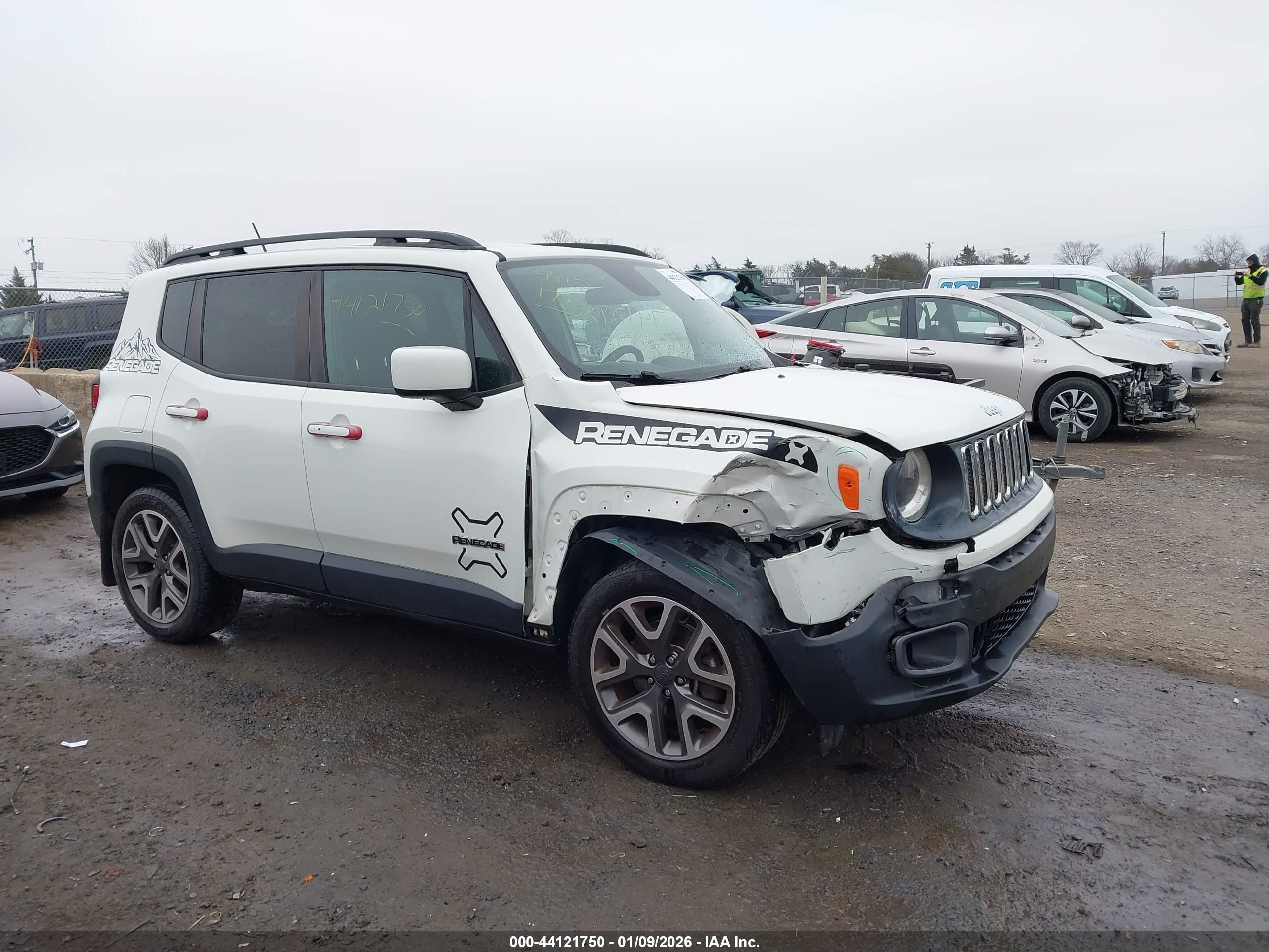 JEEP RENEGADE image 6