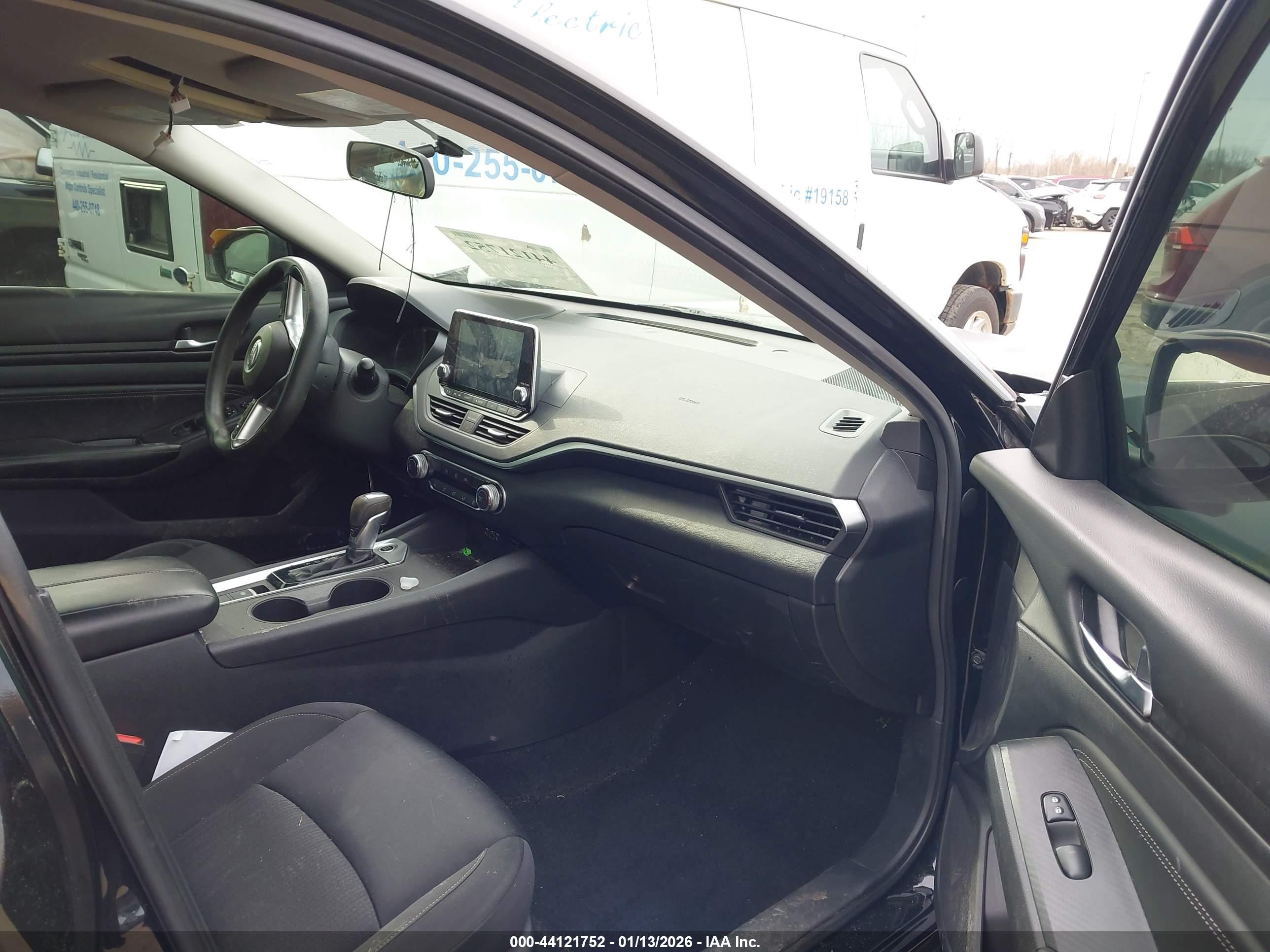 NISSAN ALTIMA image 5
