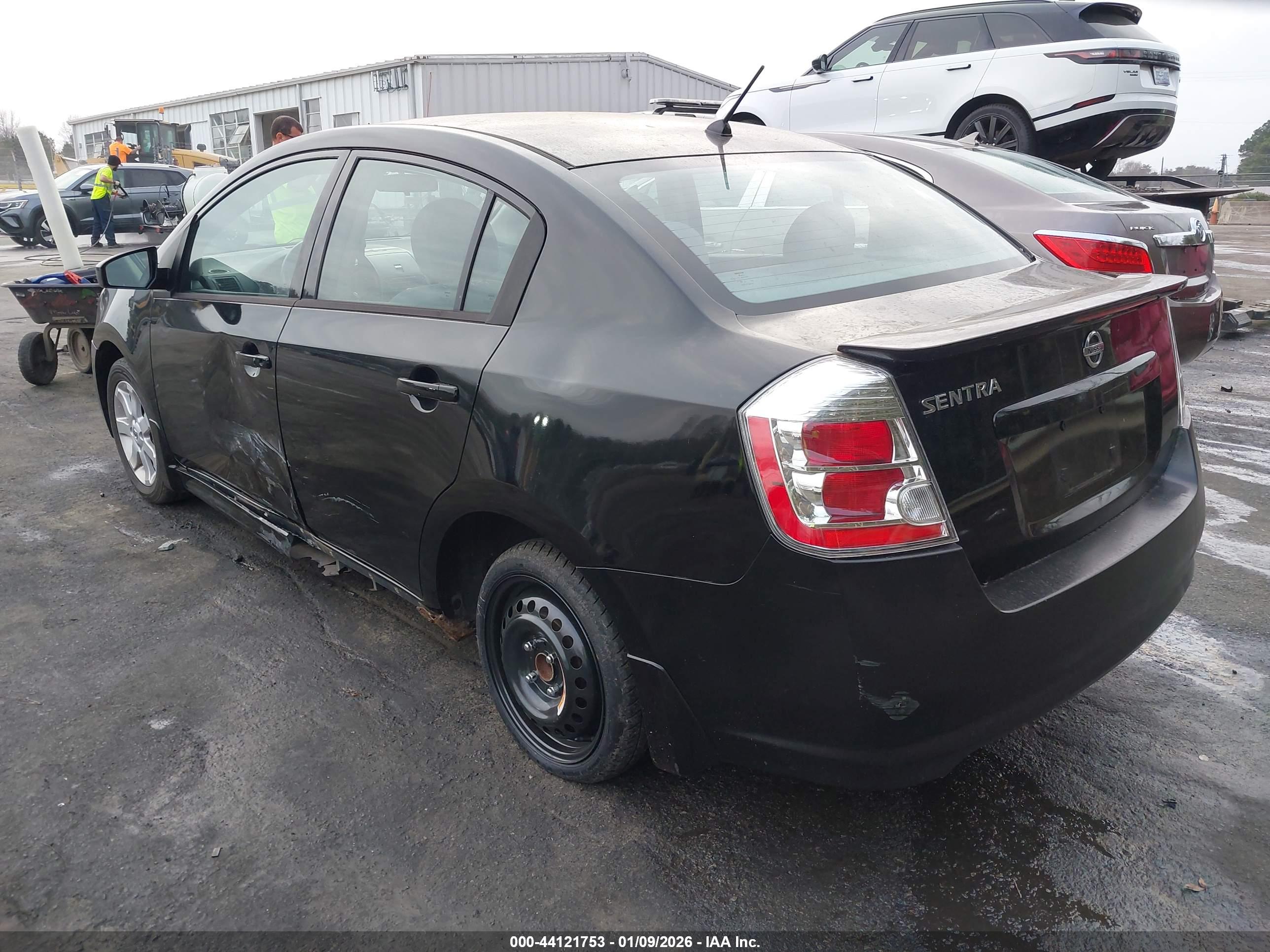NISSAN SENTRA image 3