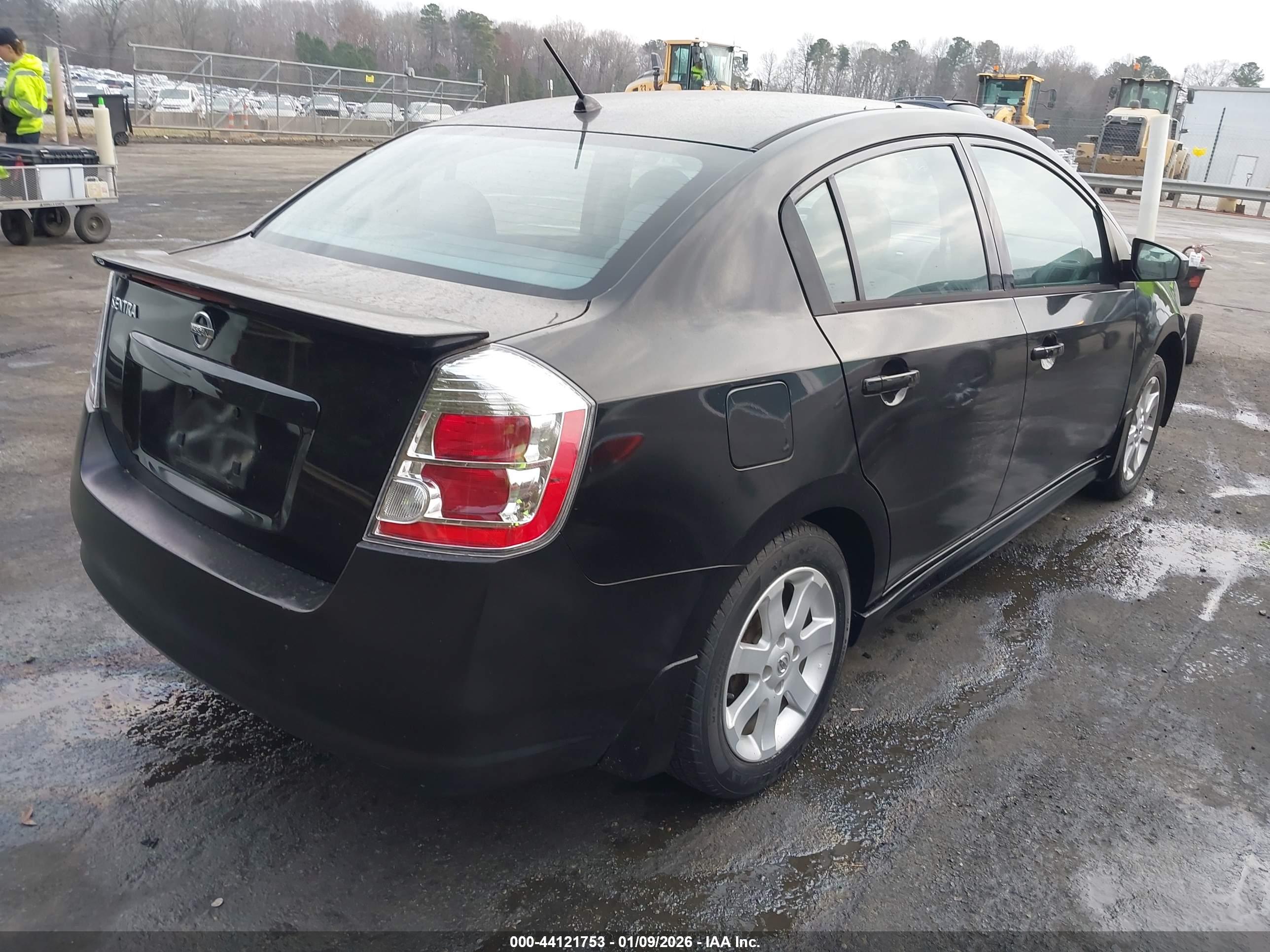 NISSAN SENTRA image 4