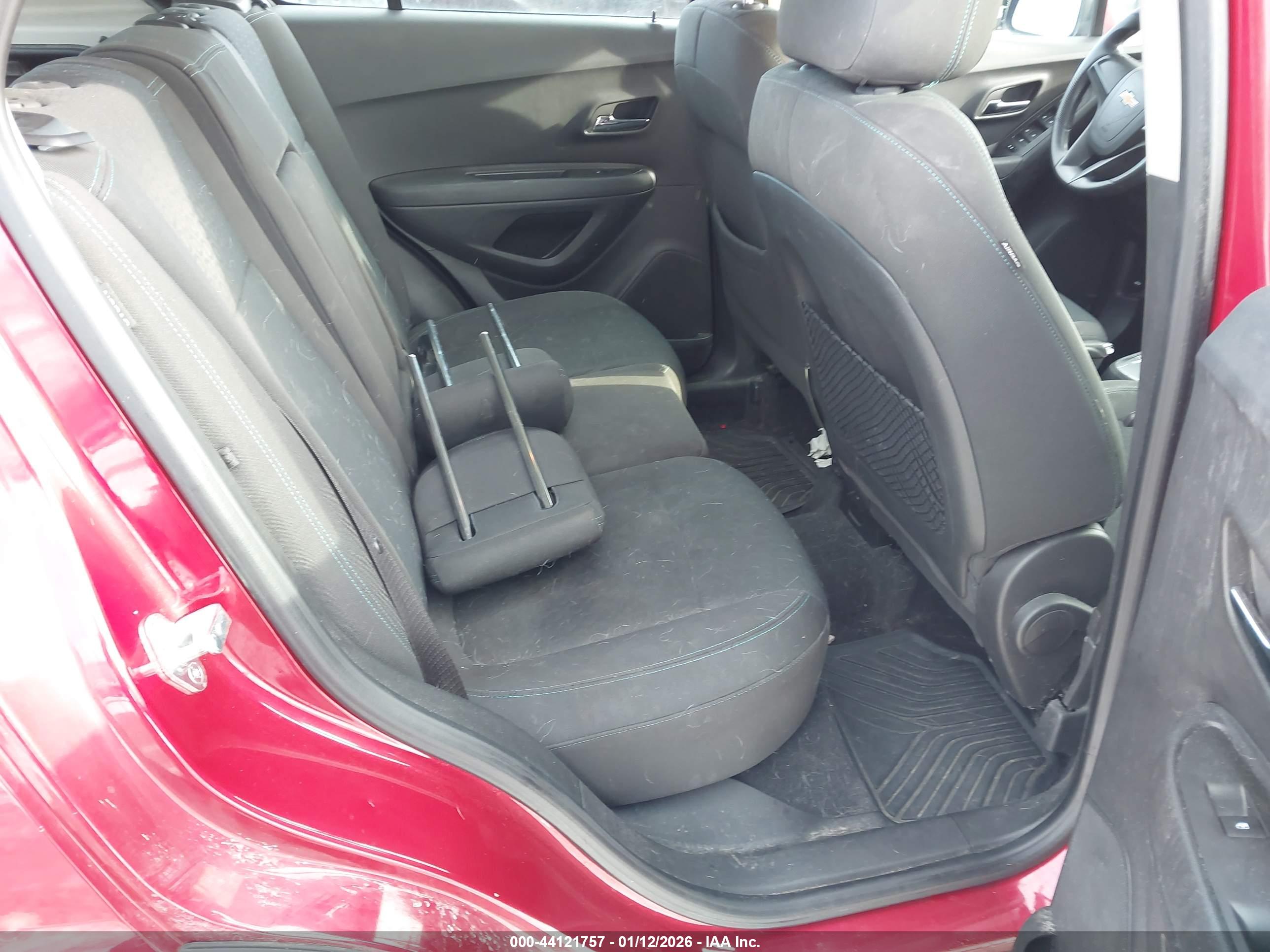 CHEVROLET TRAX image 8