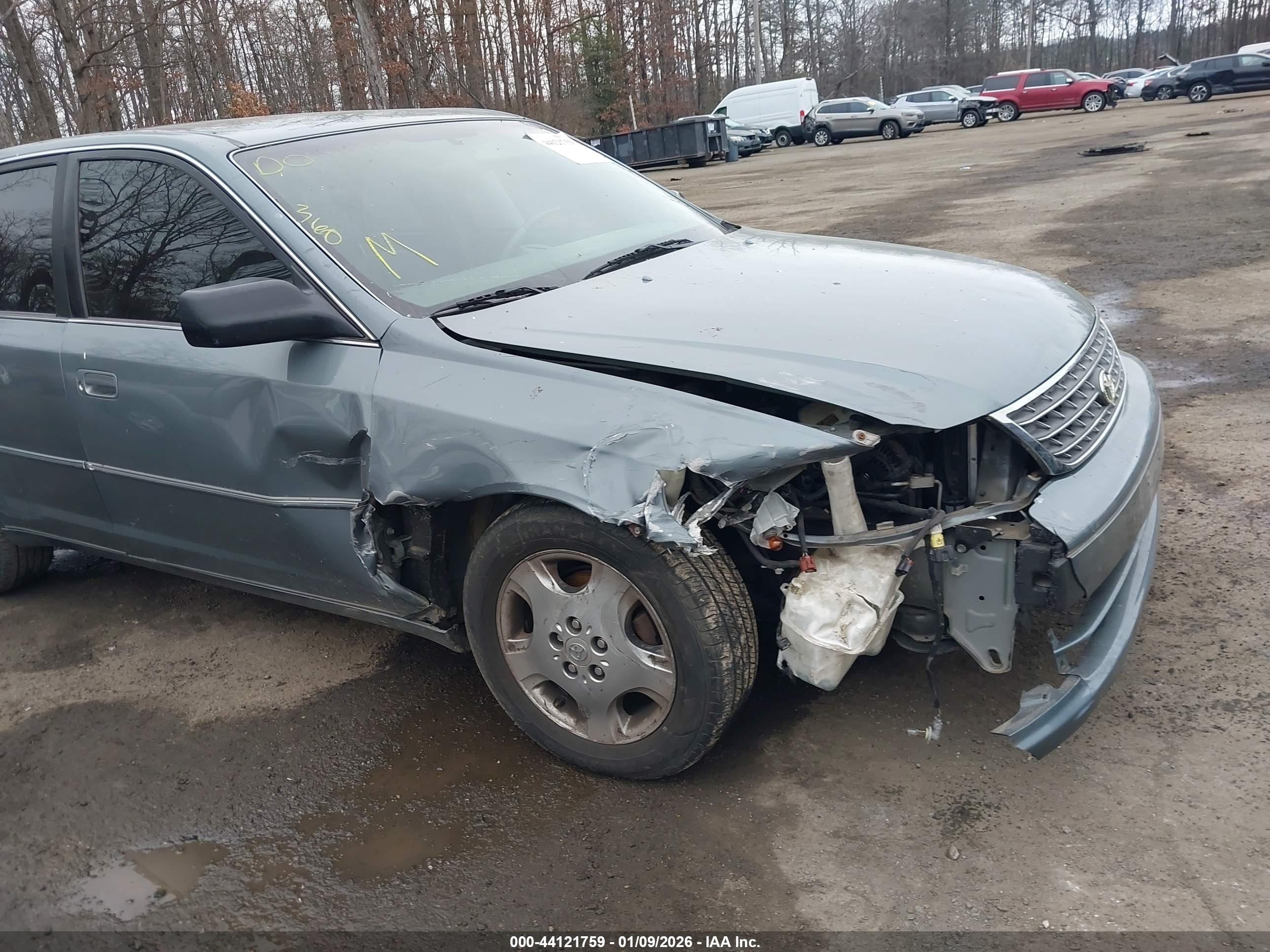TOYOTA AVALON image 6