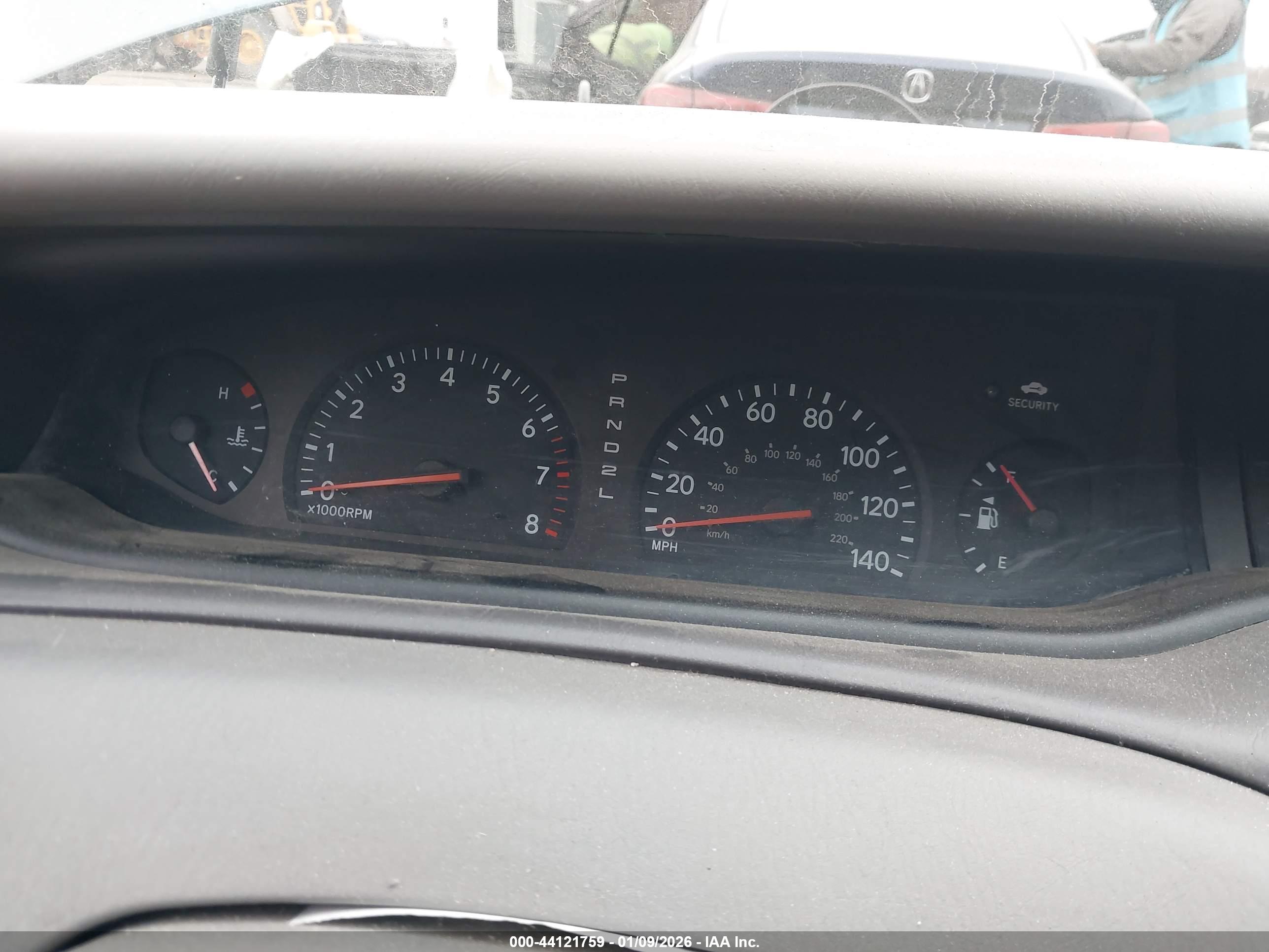 TOYOTA AVALON image 7