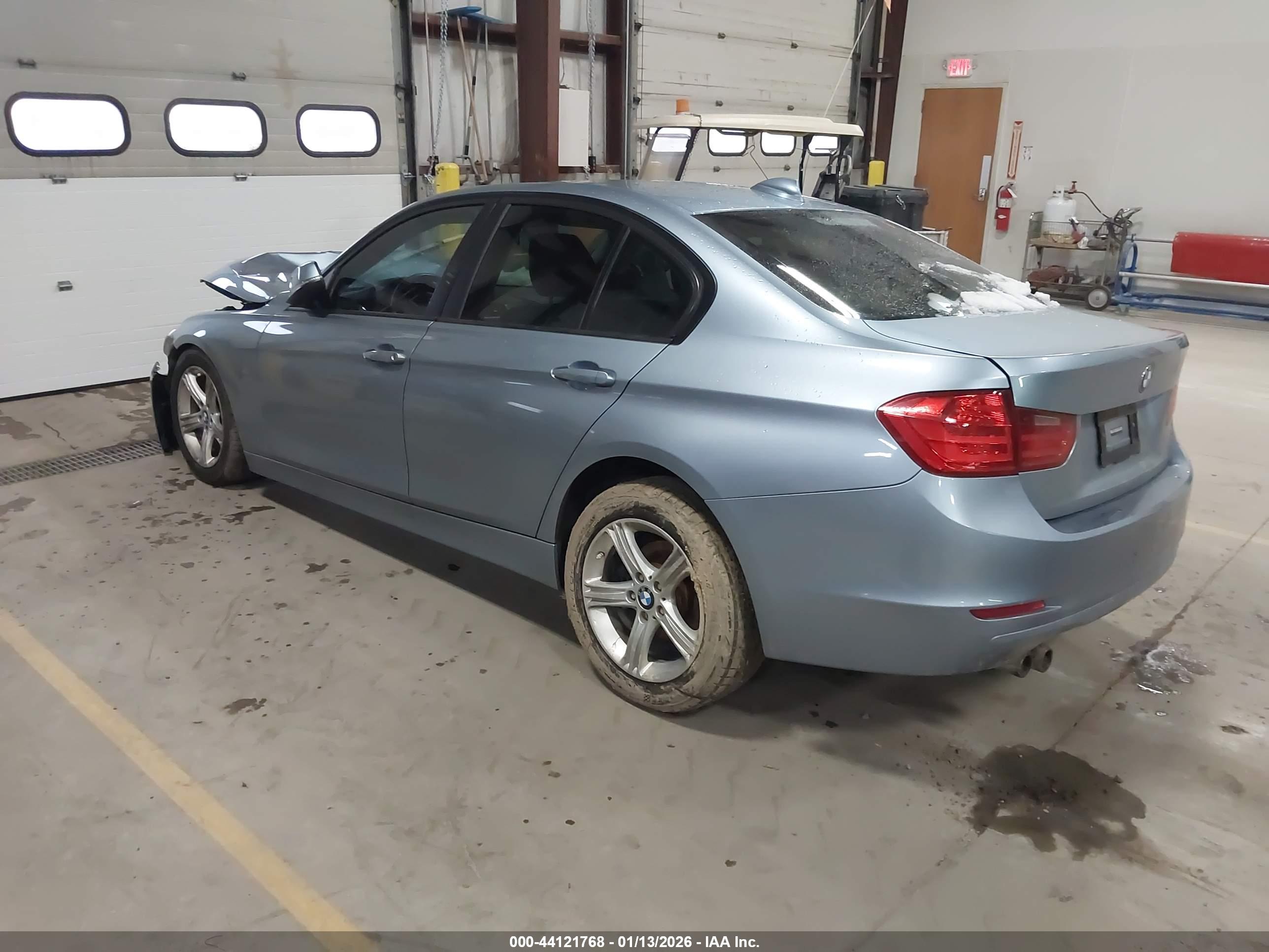 BMW 328I image 3