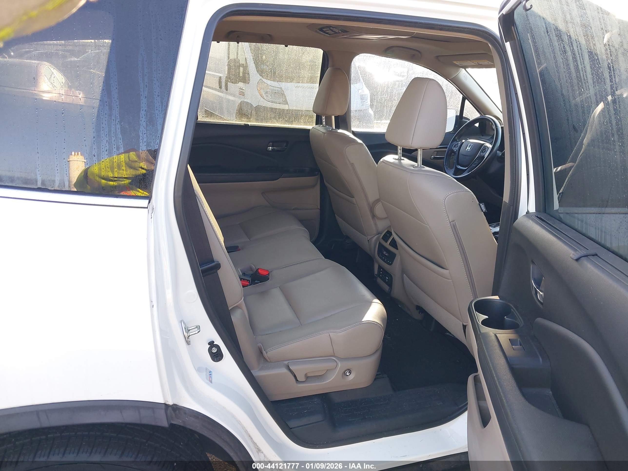 HONDA PILOT image 8