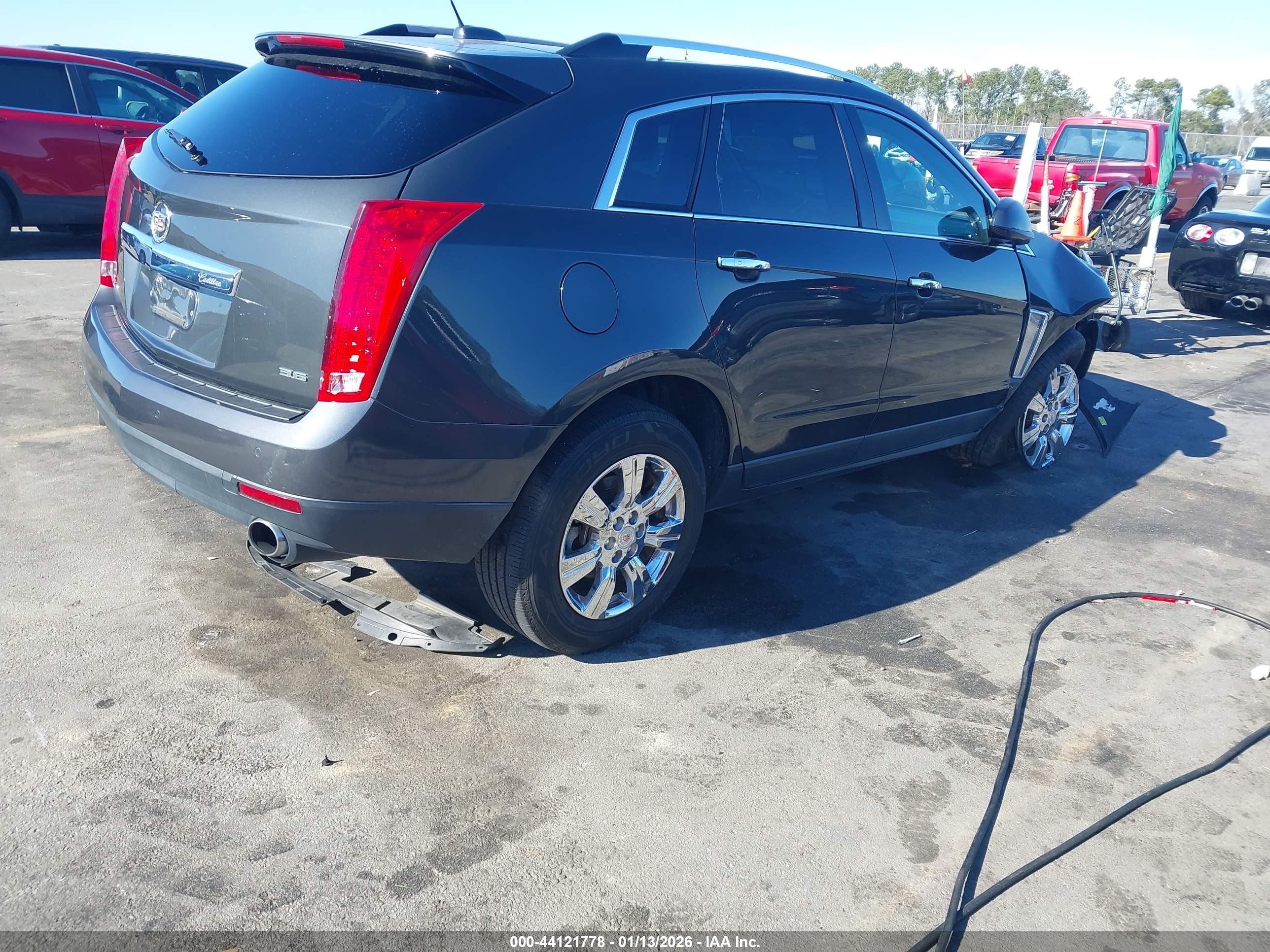 CADILLAC SRX image 4