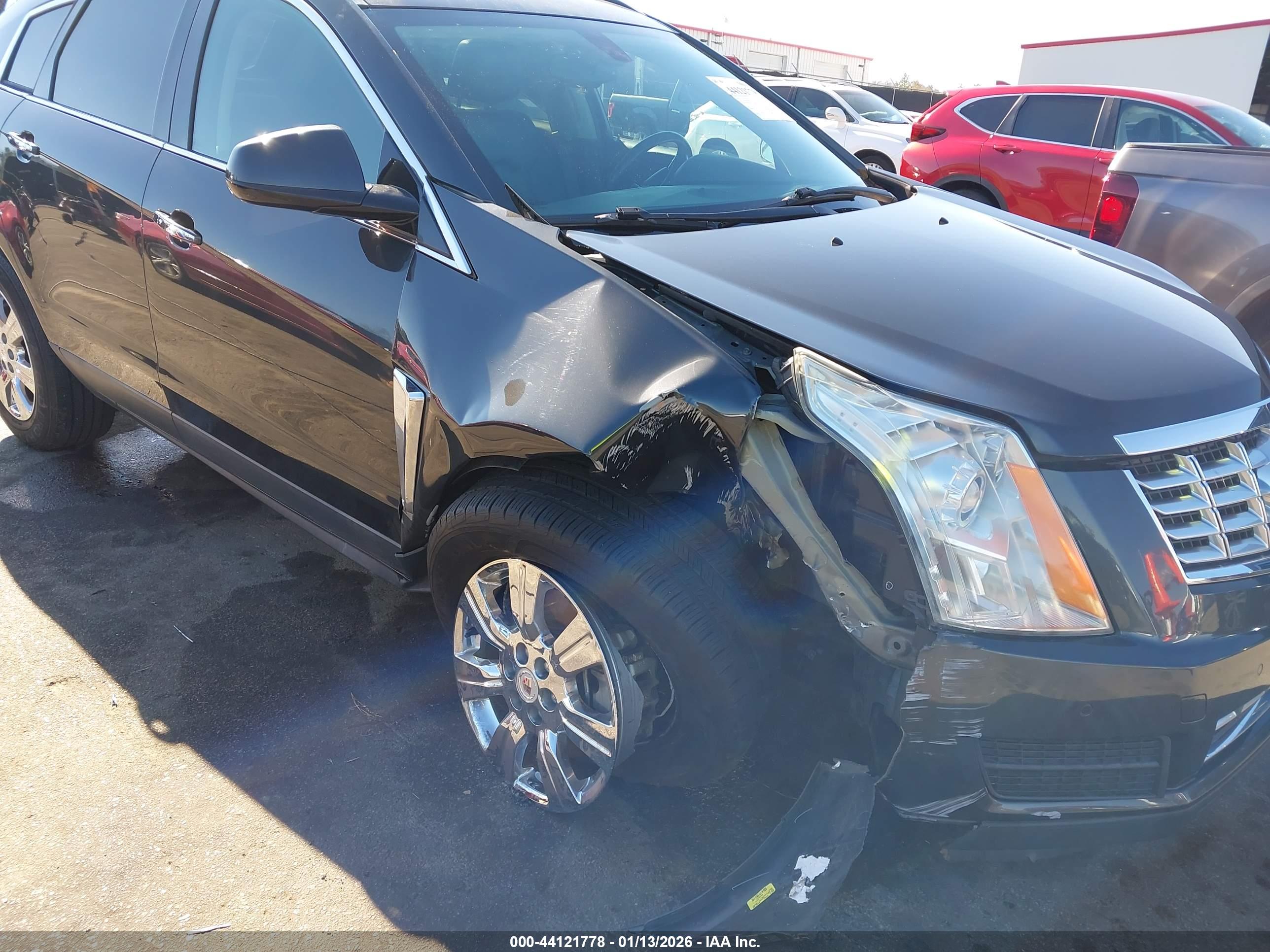 CADILLAC SRX image 6