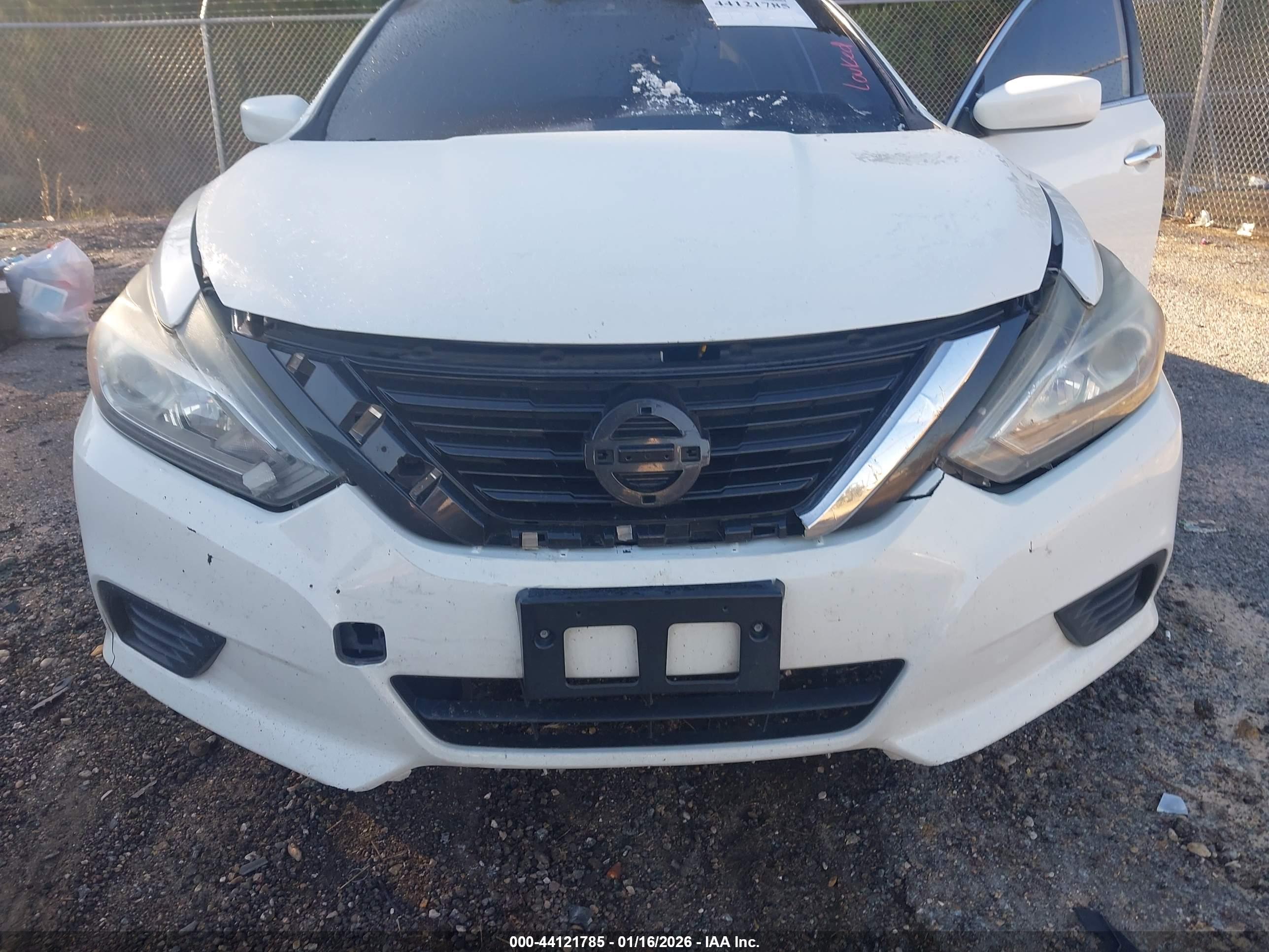 NISSAN ALTIMA image 6