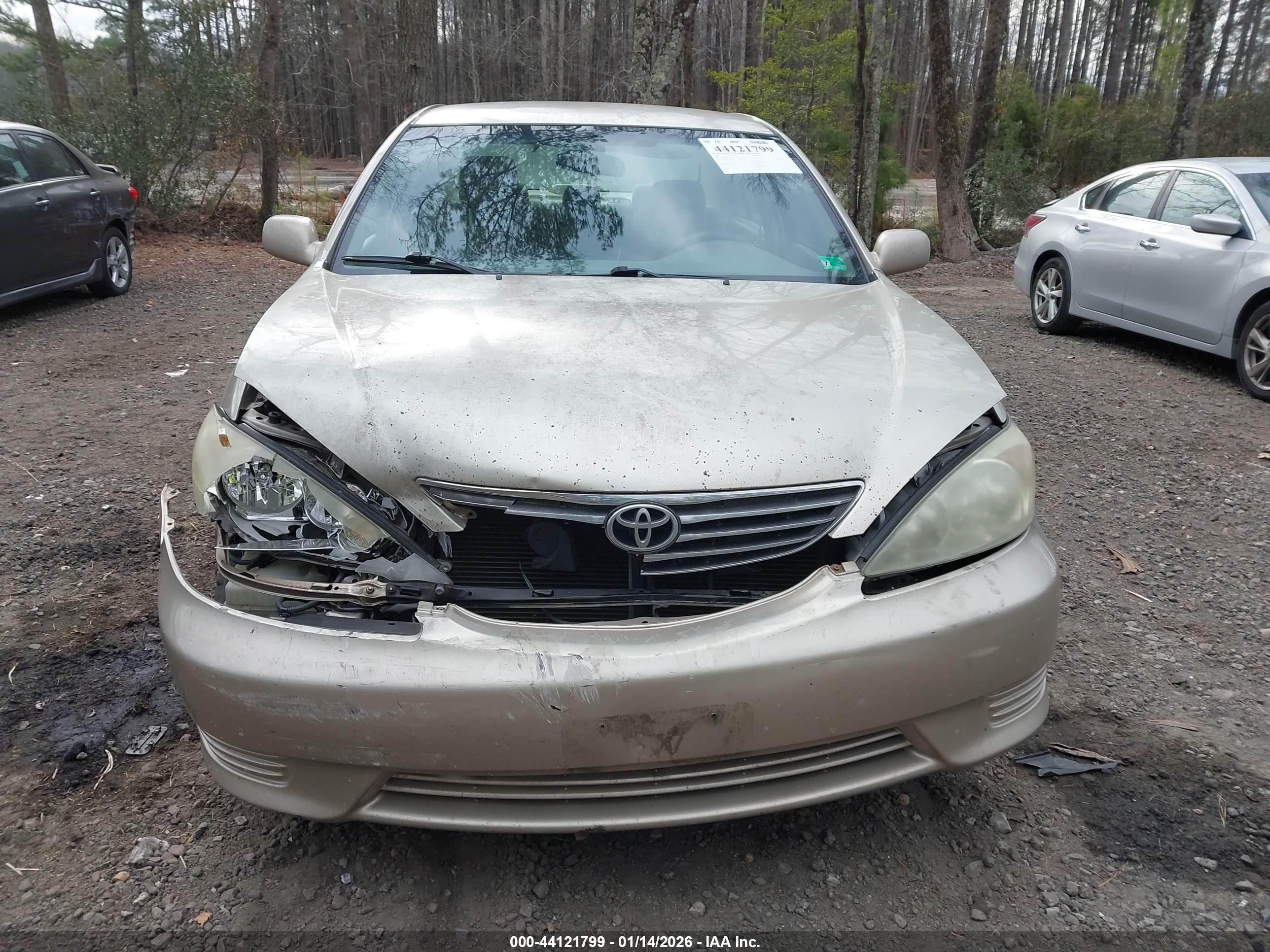 TOYOTA CAMRY image 6