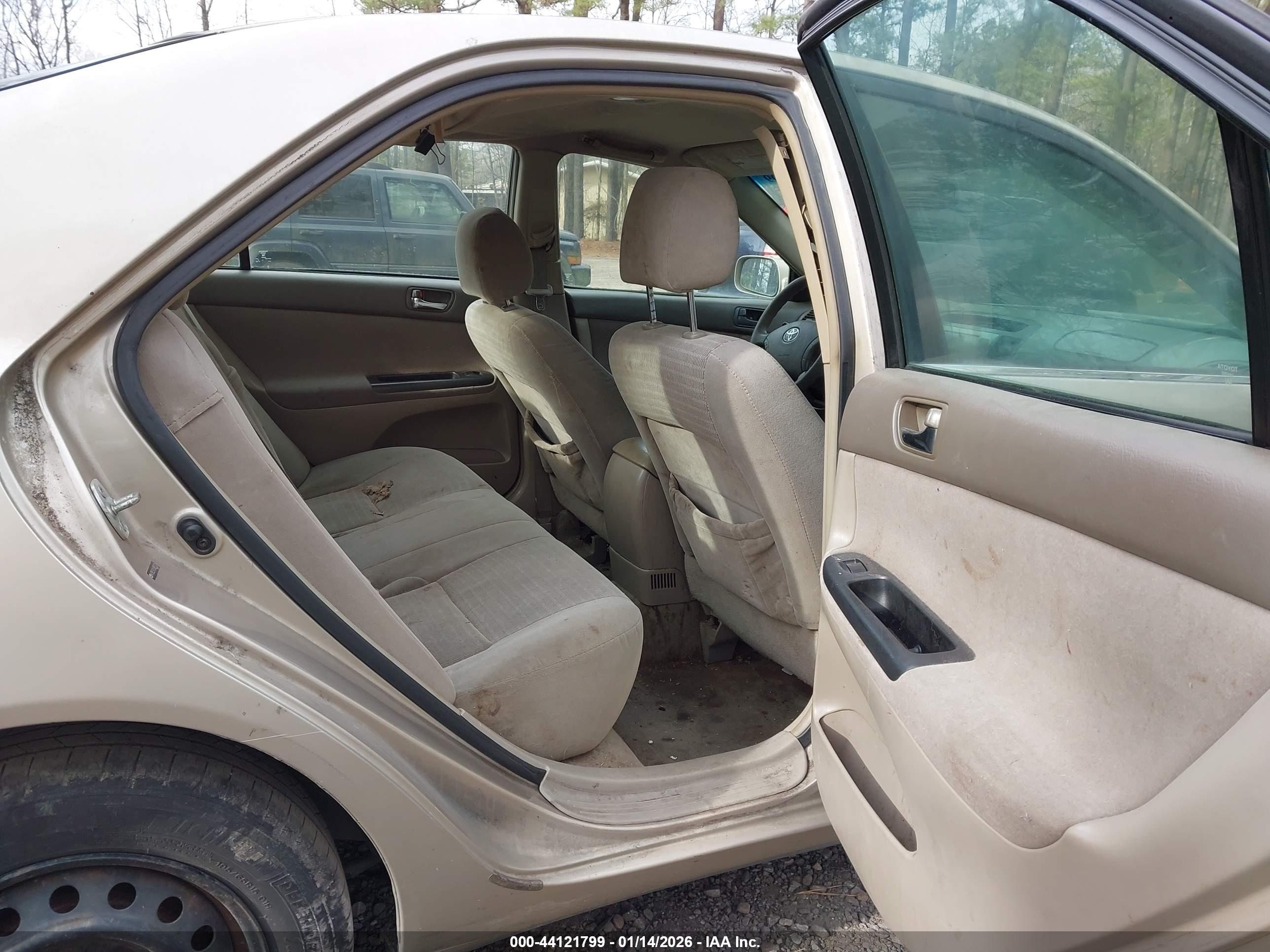 TOYOTA CAMRY image 8