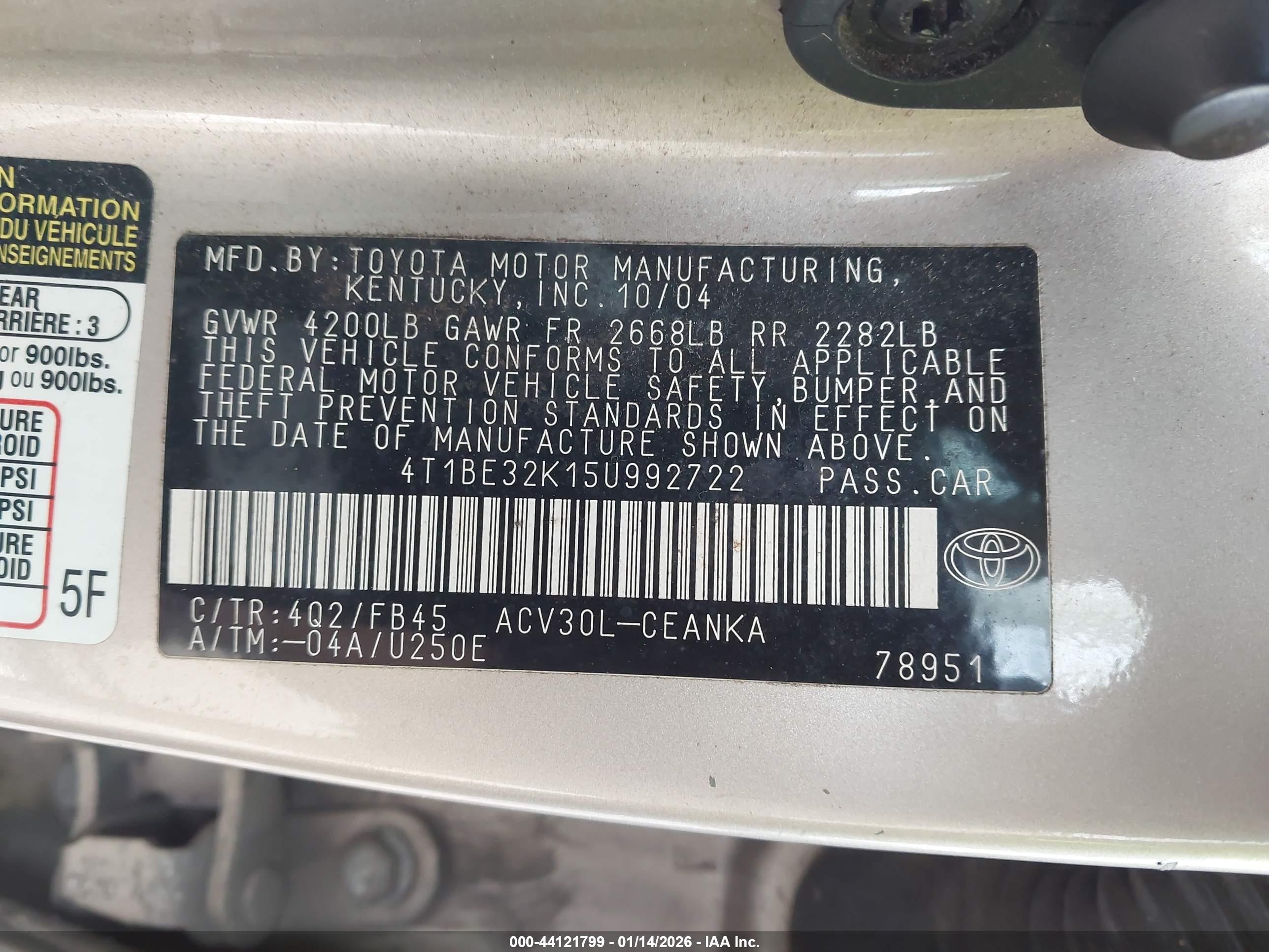 TOYOTA CAMRY image 9