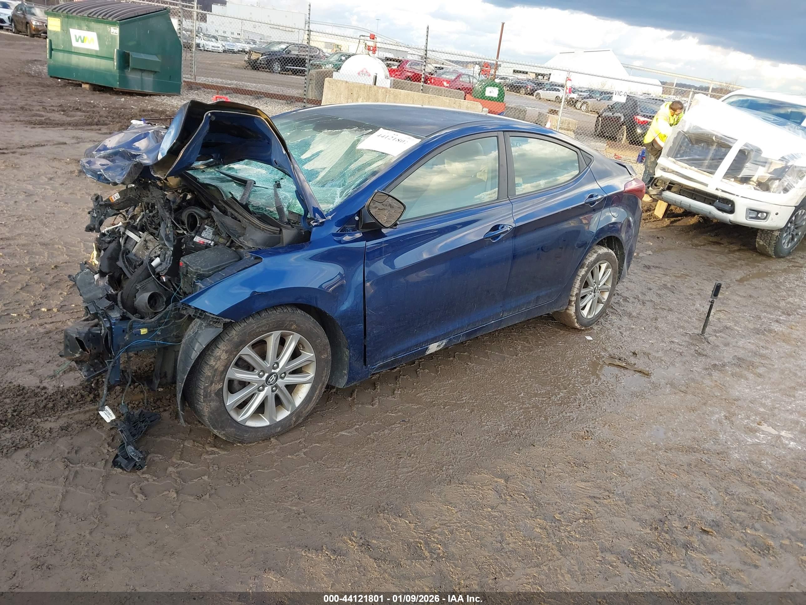 HYUNDAI ELANTRA image 2