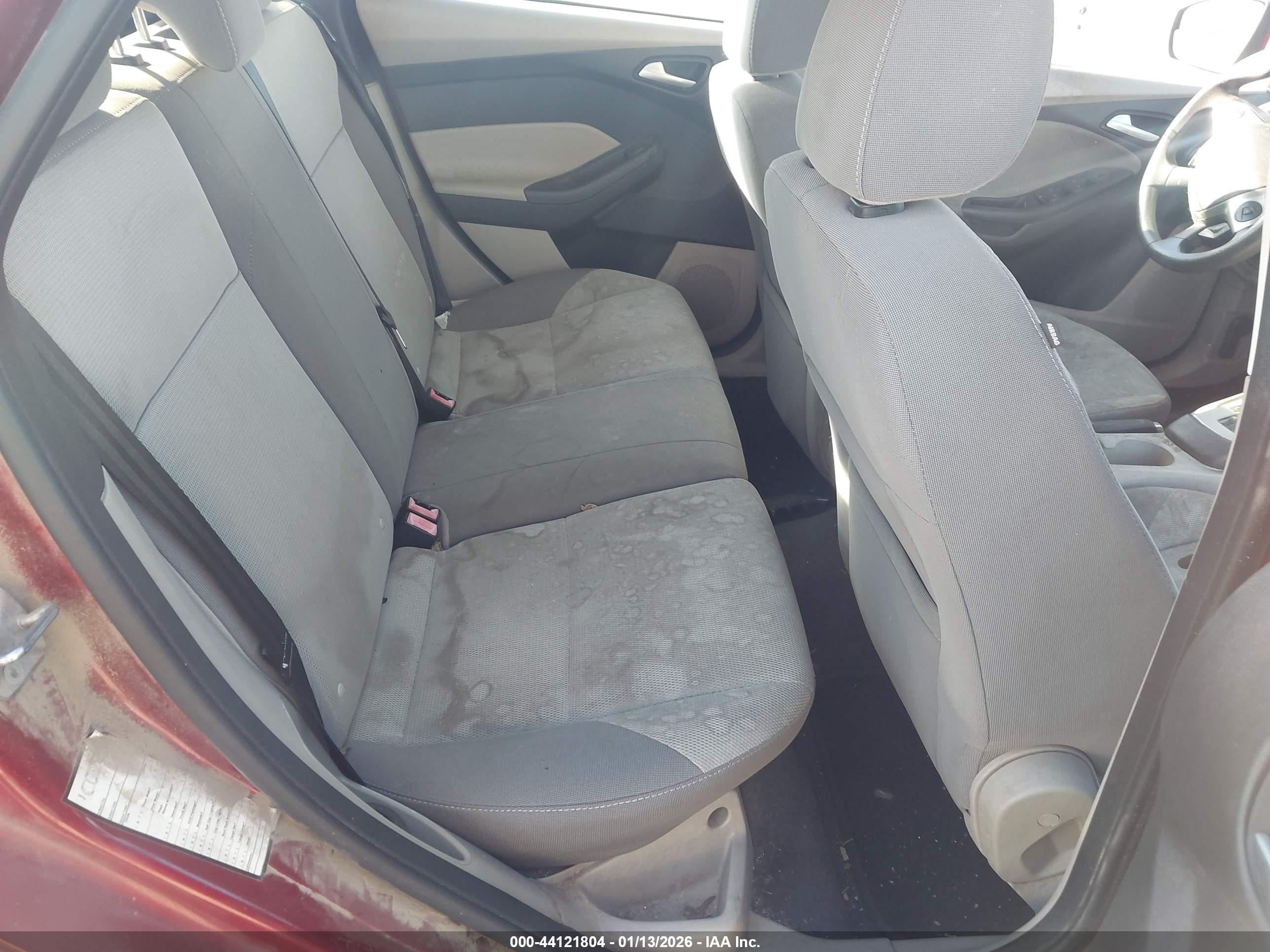 FORD FOCUS image 8
