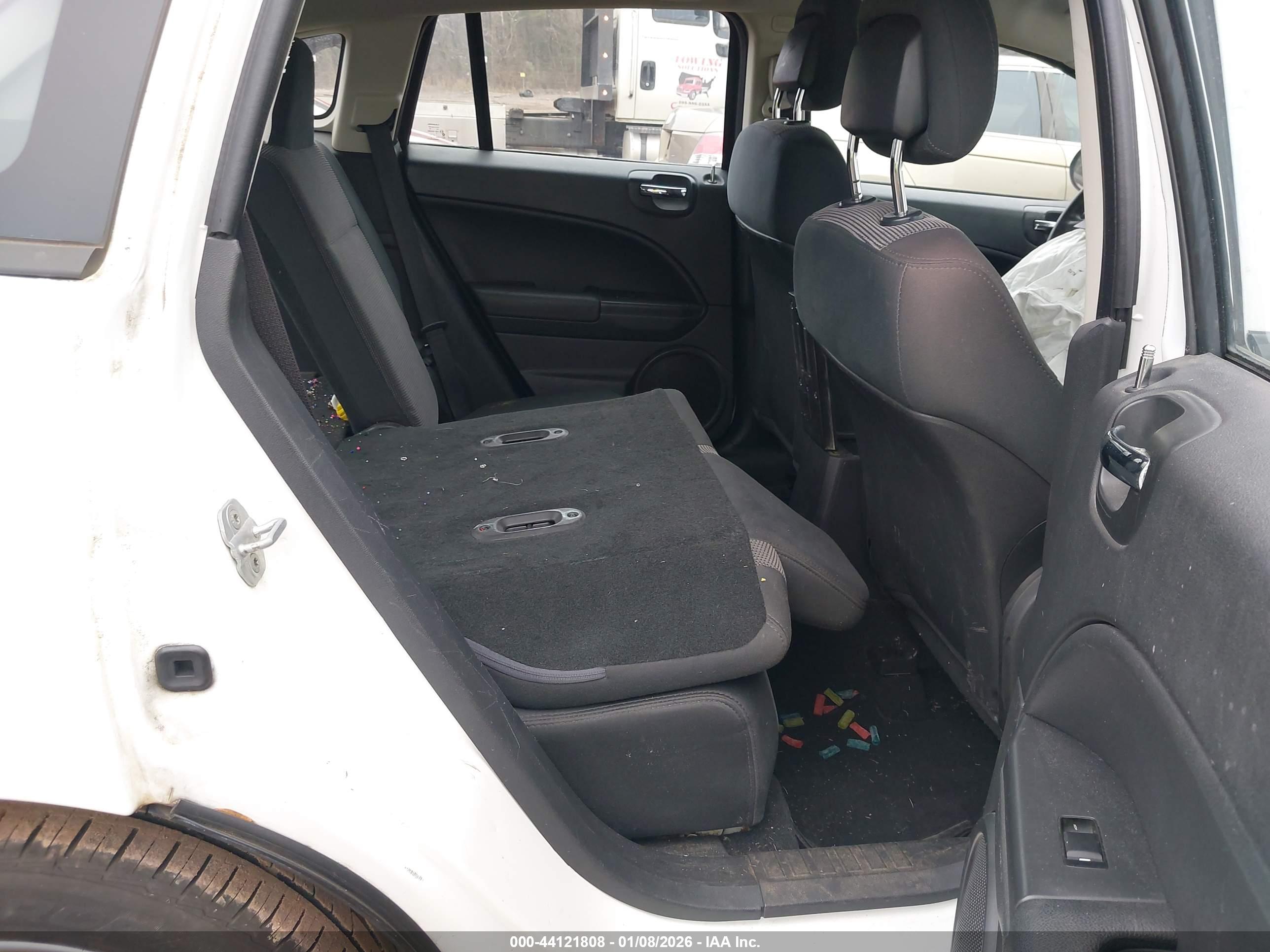 DODGE CALIBER image 8
