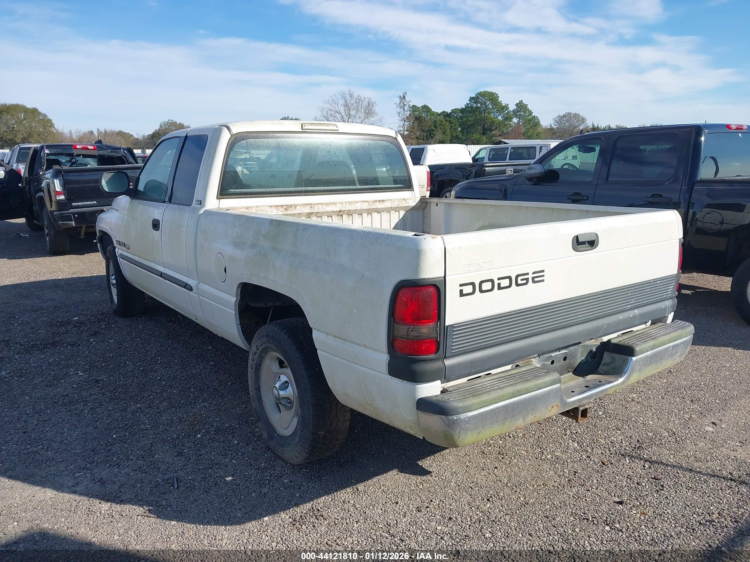 DODGE RAM image 3