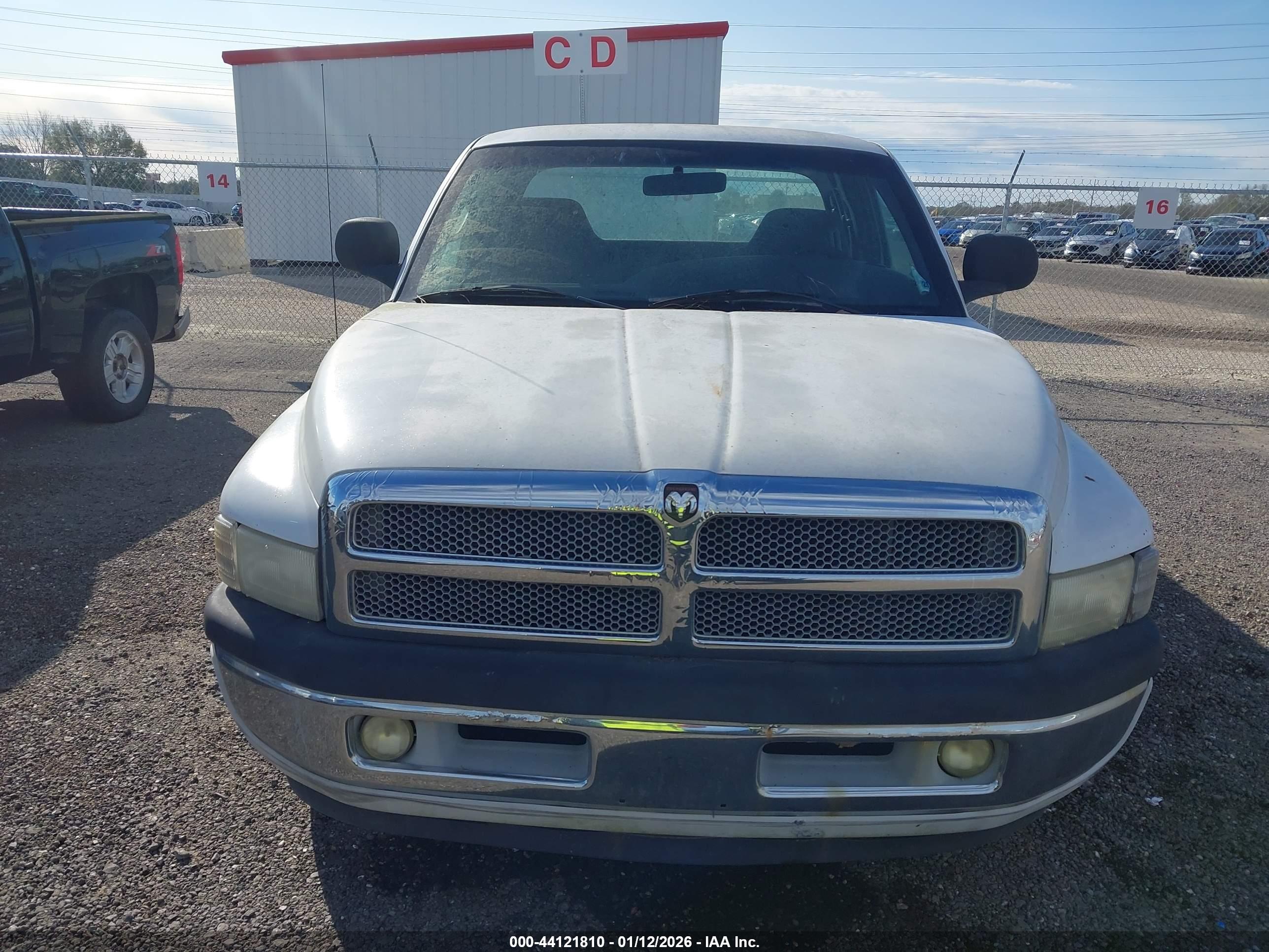DODGE RAM image 6