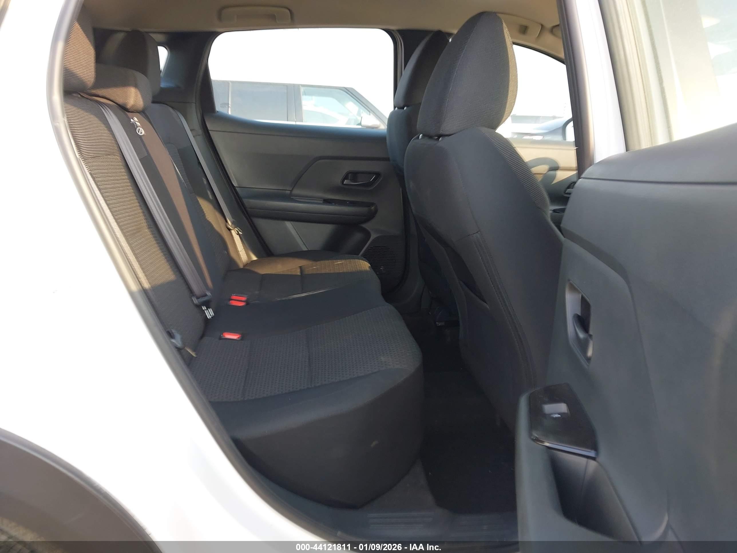 NISSAN KICKS image 8